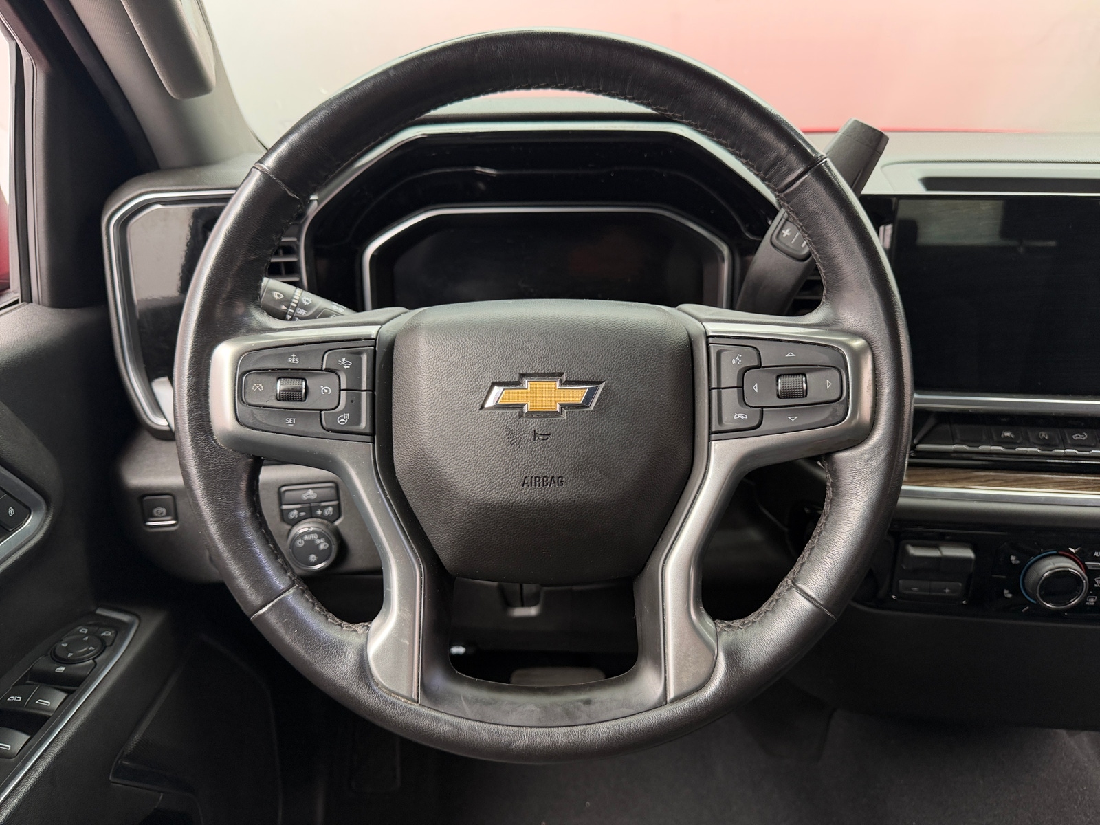 Thumbnail: 2022 Chevrolet Silverado 1500 - 5