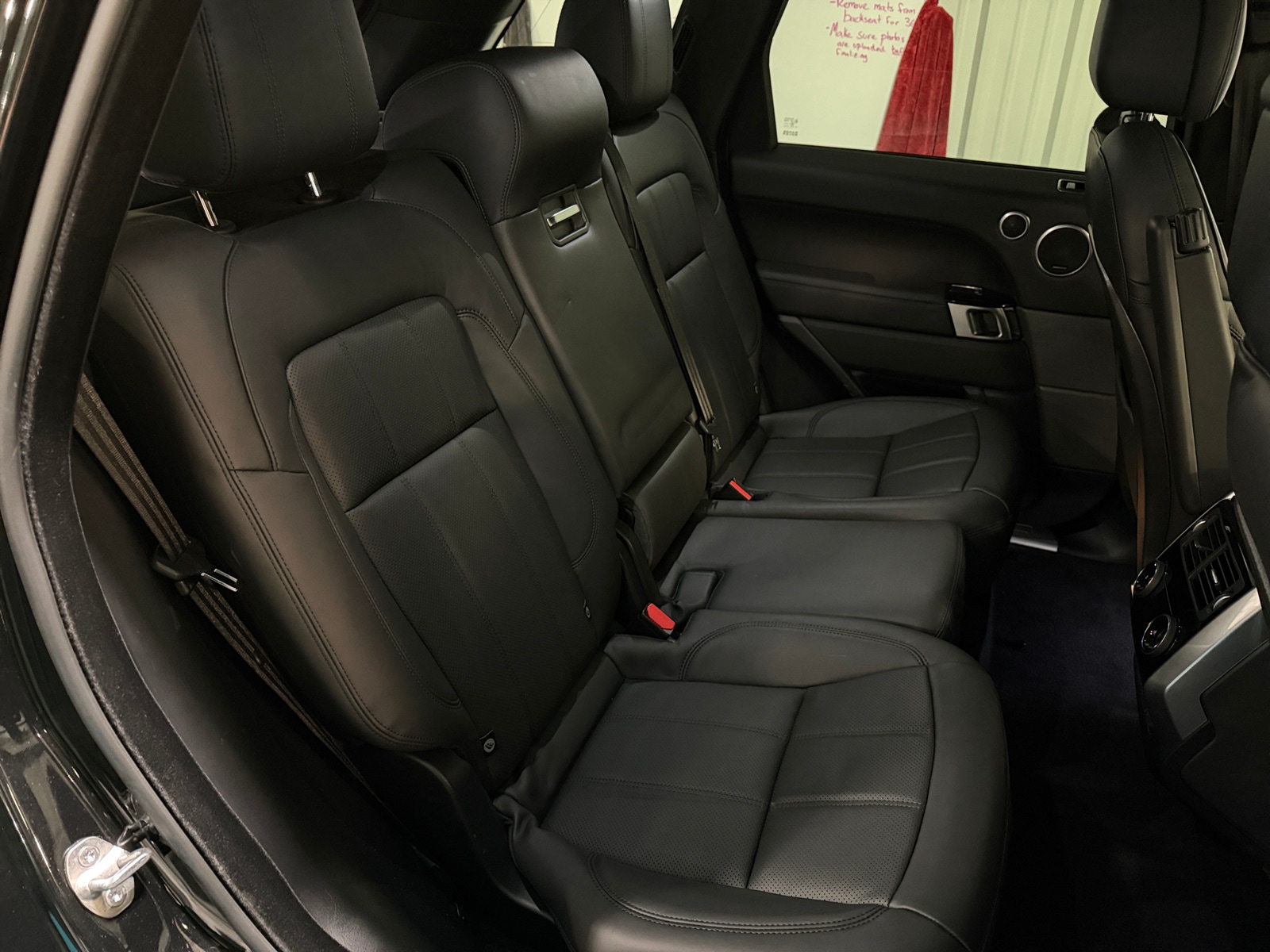 Thumbnail: 2022 Land Rover Range Rover Sport - 5