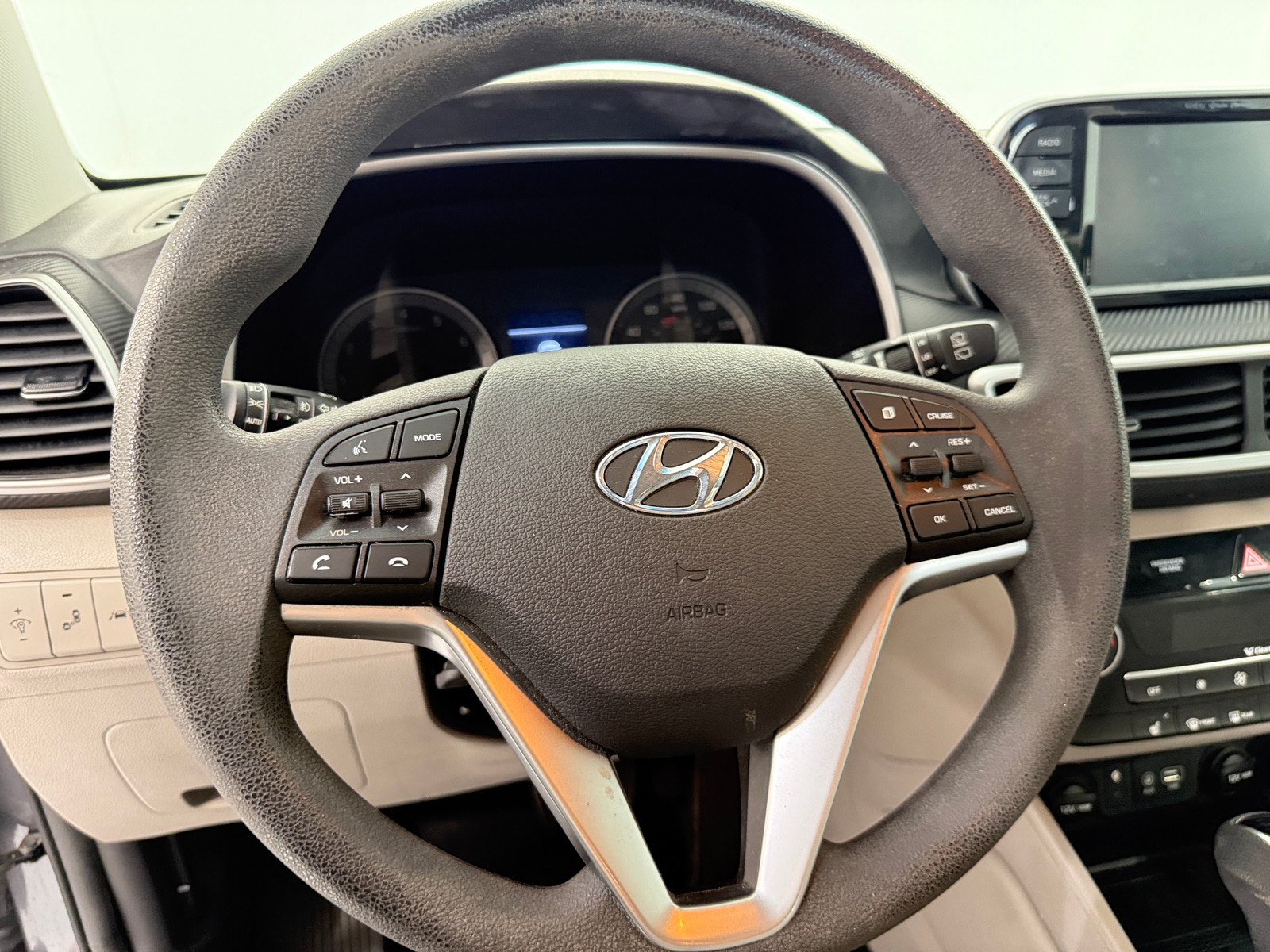Thumbnail: 2019 Hyundai Tucson - 5
