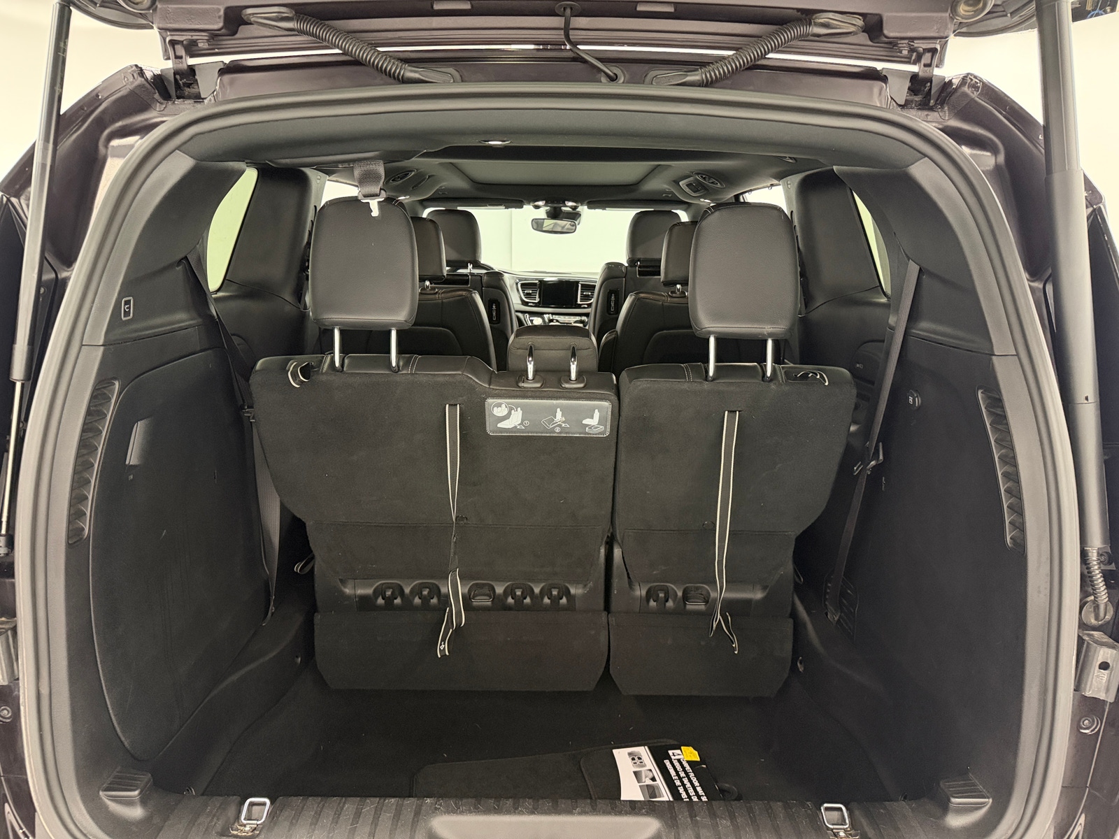 Thumbnail: 2019 Chrysler Pacifica - 6