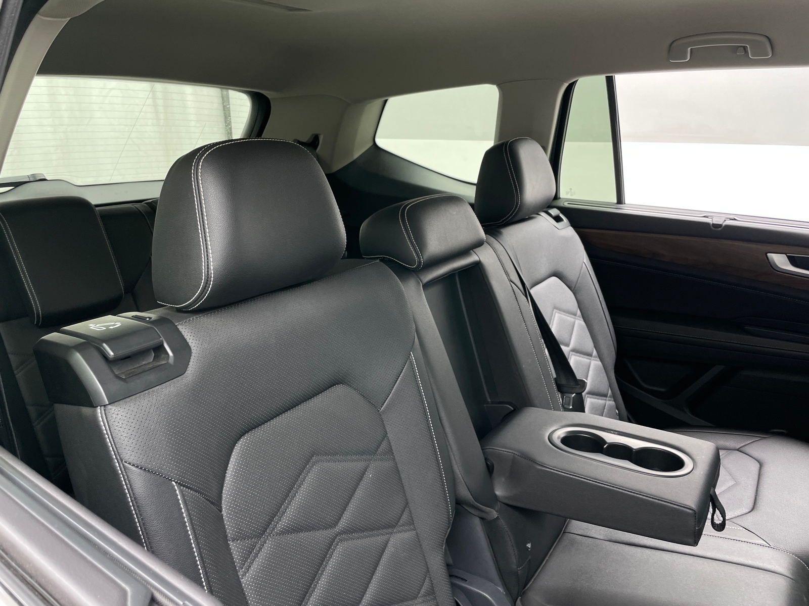 Thumbnail: 2026 Volkswagen Atlas - 5