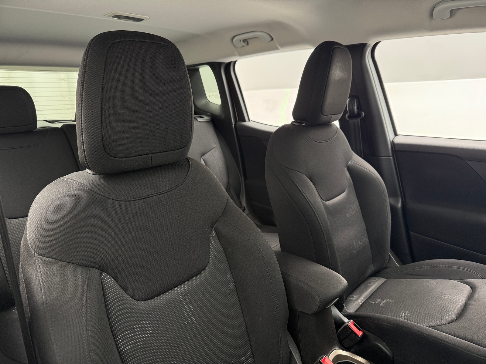 Thumbnail: 2017 Jeep Renegade - 2