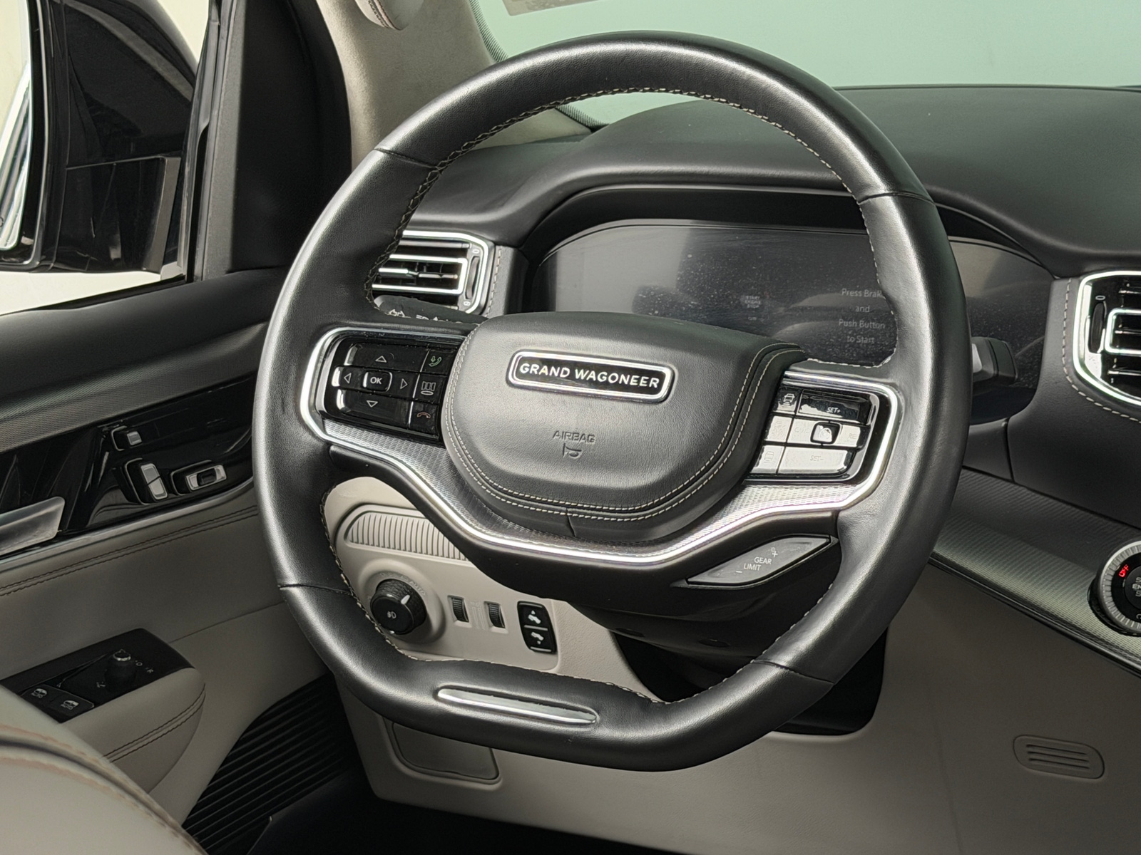 Thumbnail: 2023 Jeep Grand Wagoneer - 4