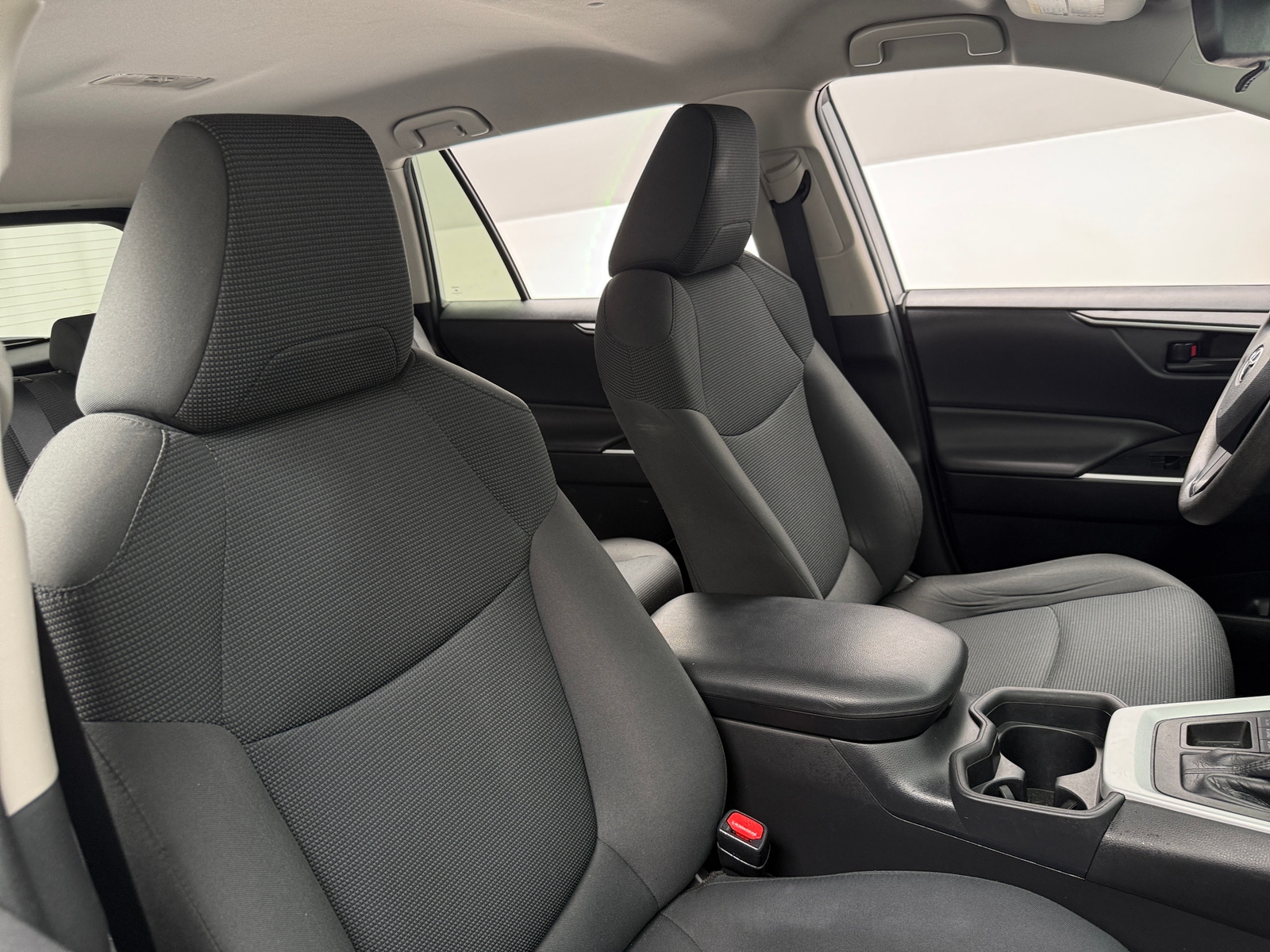 Thumbnail: 2020 Toyota RAV4 - 2