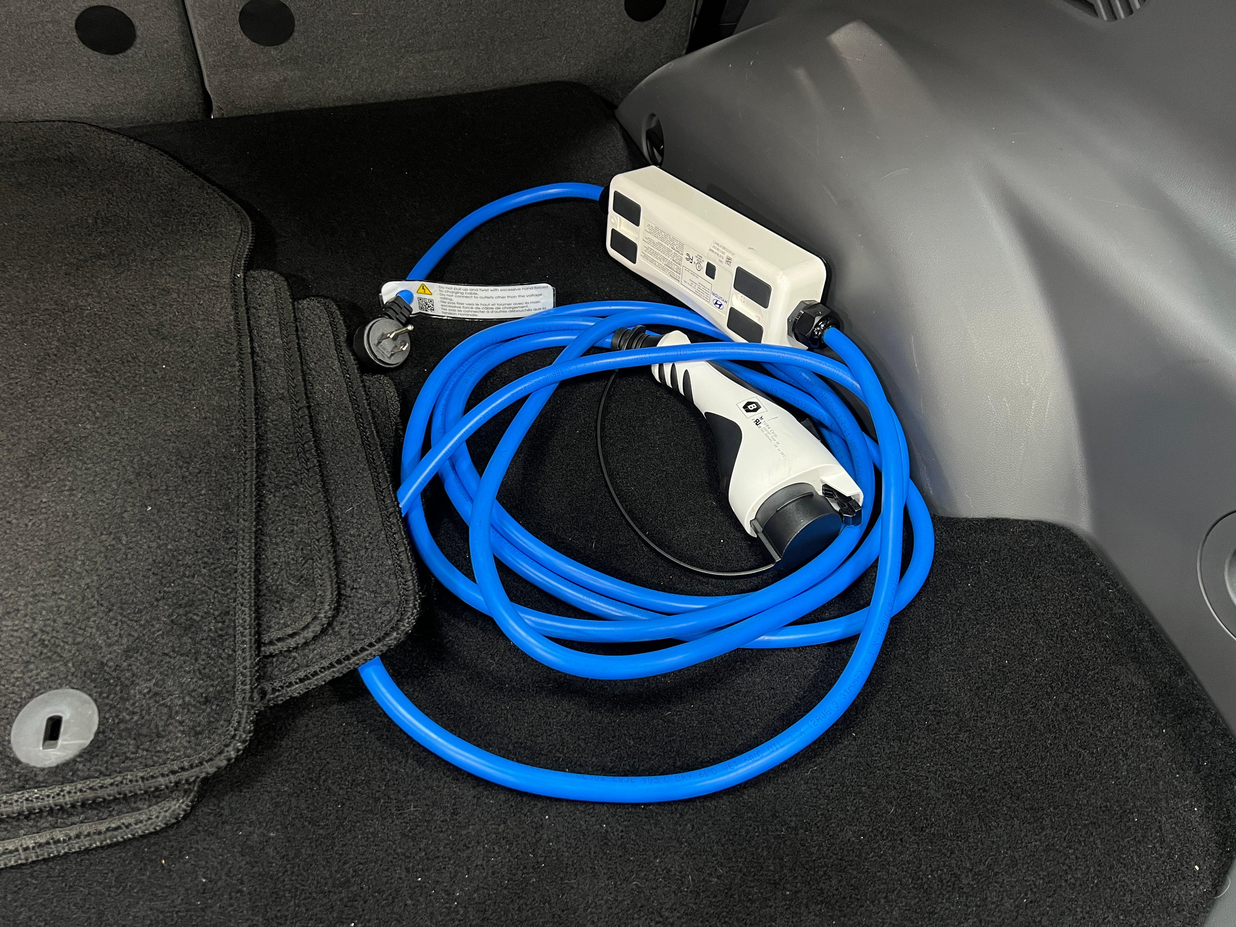 Used 2022 Hyundai IONIQ 5 SEL with VIN KM8KN4AE0NU065180 for sale in Oak Creek, WI