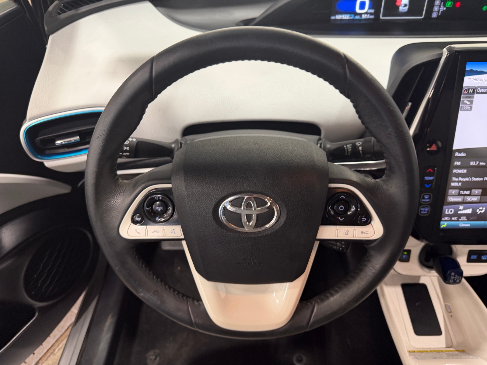 Thumbnail: 2017 Toyota Prius Prime - 4
