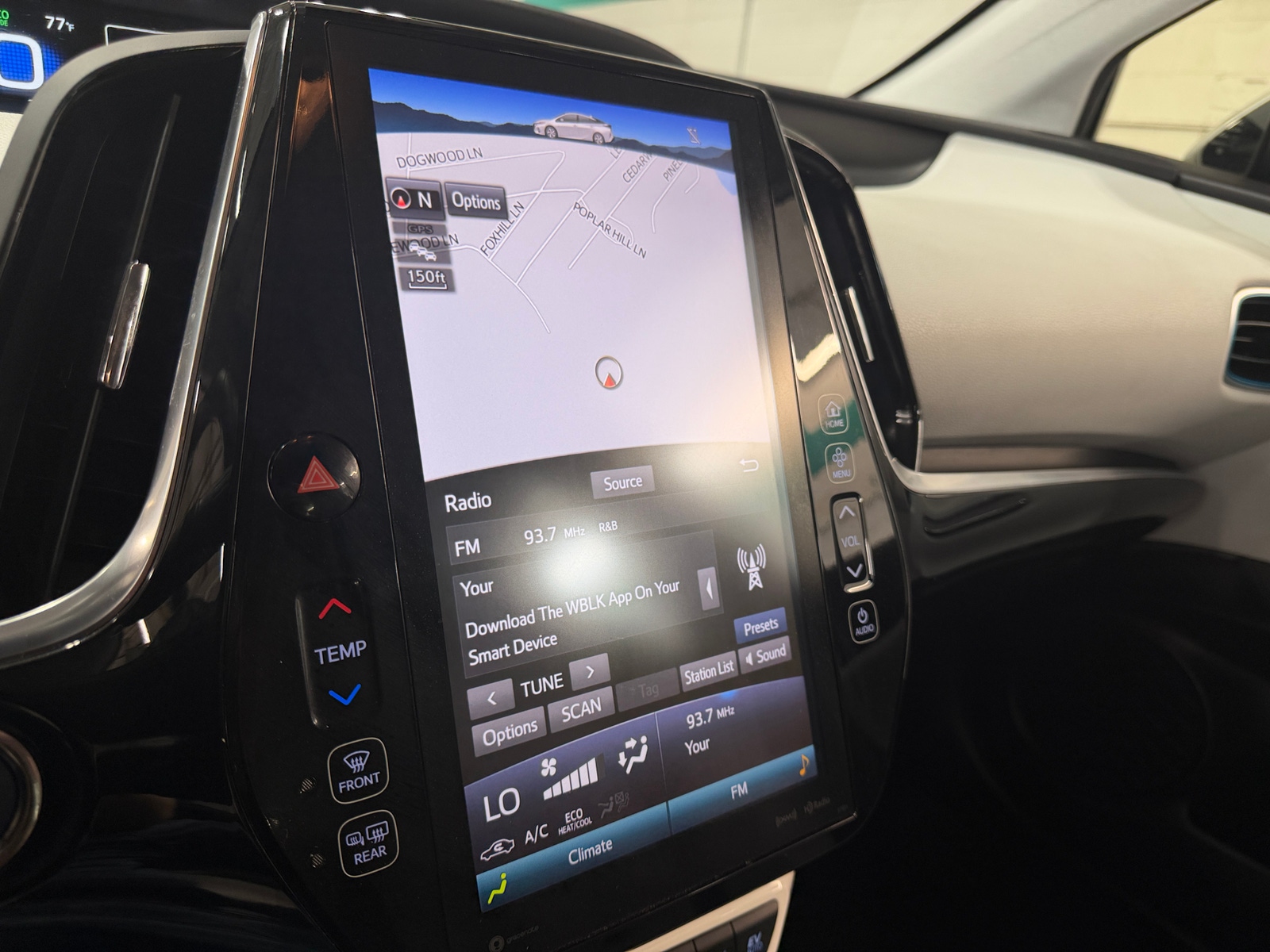 Thumbnail: 2017 Toyota Prius Prime - 3