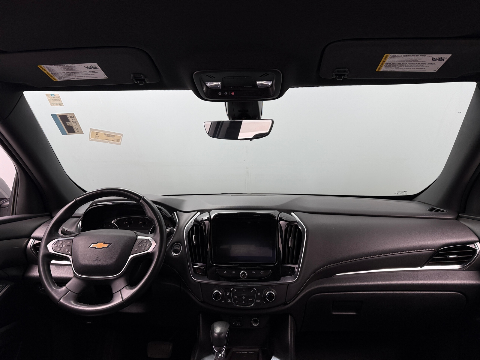 Thumbnail: 2023 Chevrolet Traverse - 2