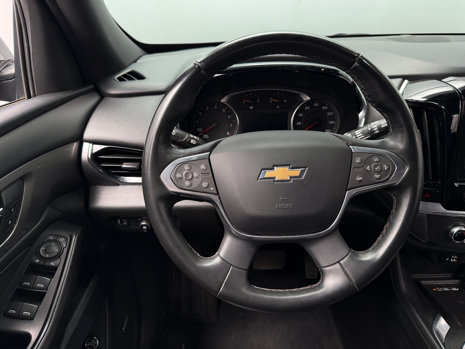 Thumbnail: 2023 Chevrolet Traverse - 4
