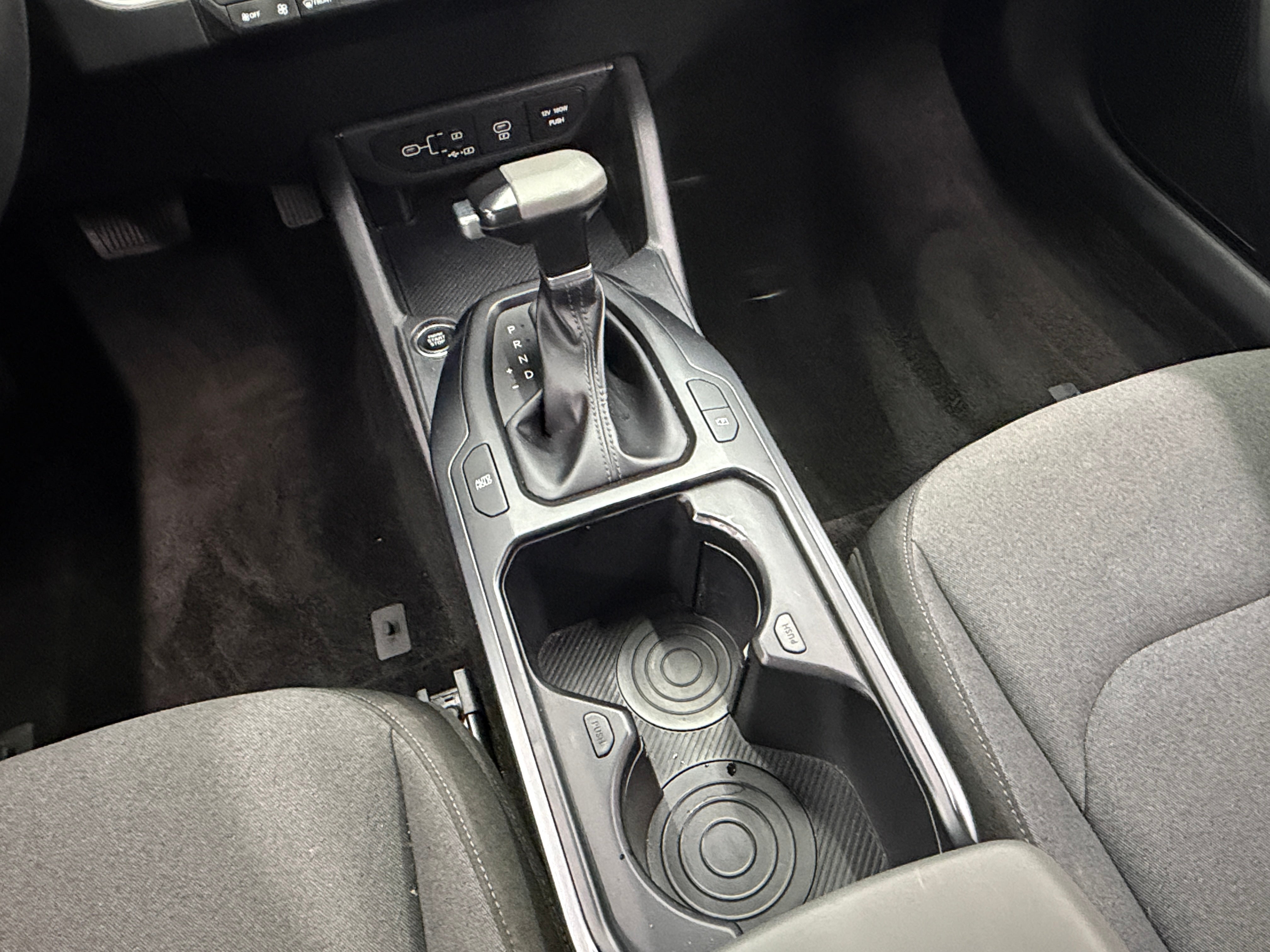 2025 Kia K4 LXS - Photo 13
