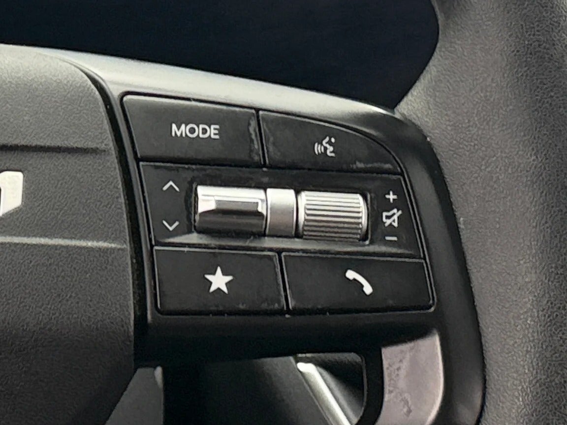 2025 Kia K4 LXS - Photo 17