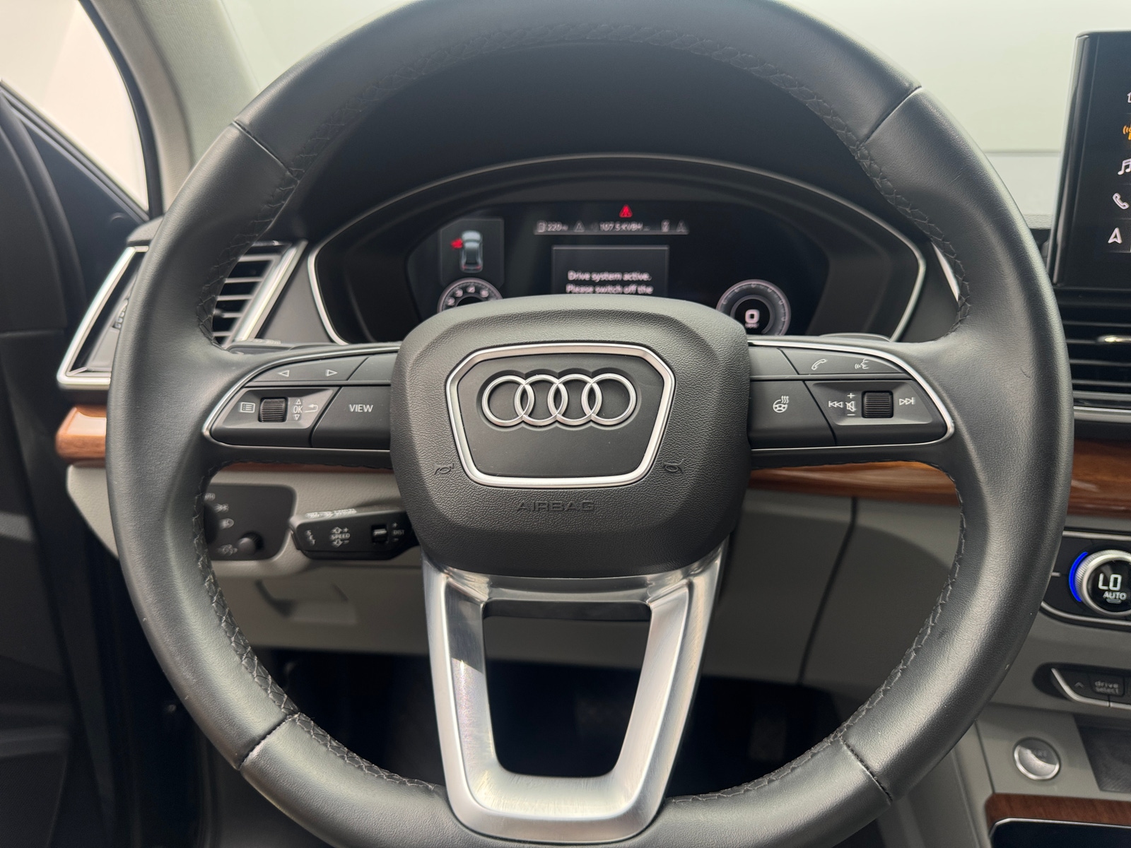 Thumbnail: 2022 Audi Q5 - 4