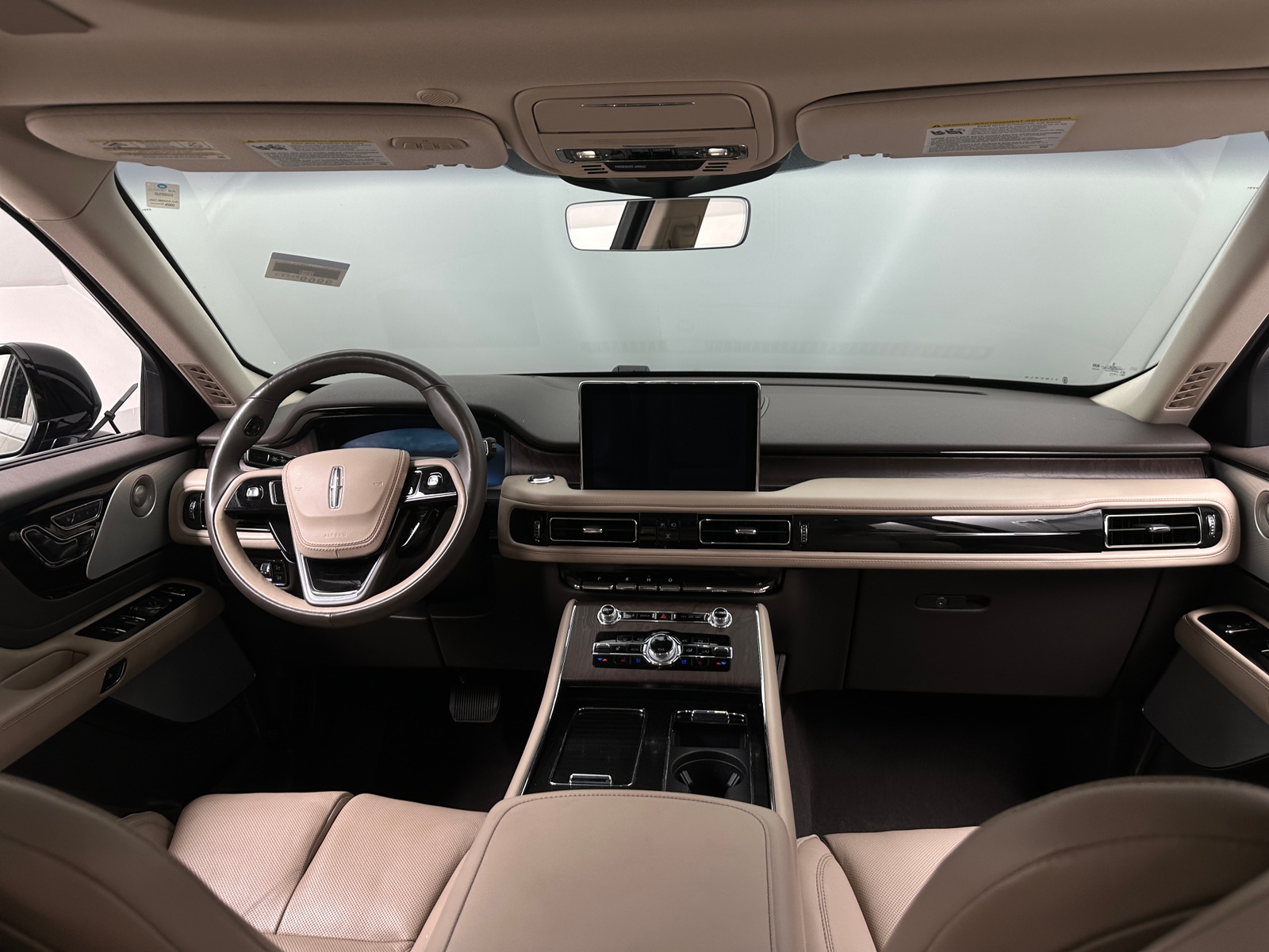 Thumbnail: 2021 Lincoln Aviator - 2