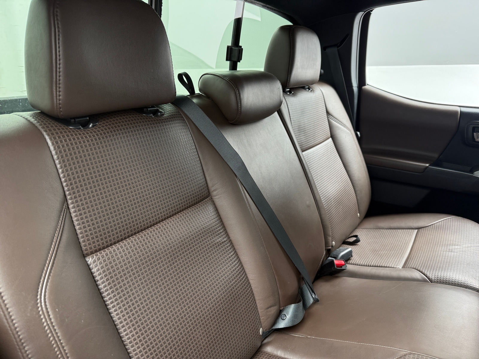 Thumbnail: 2016 Toyota Tacoma - 6