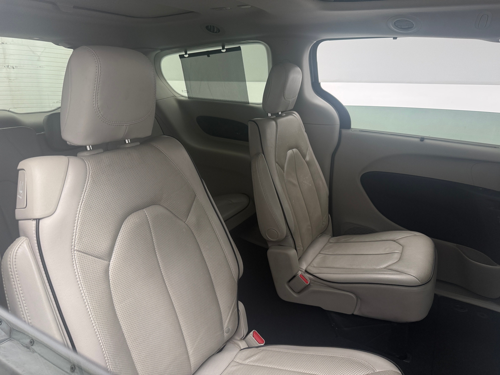 Thumbnail: 2021 Chrysler Pacifica - 5