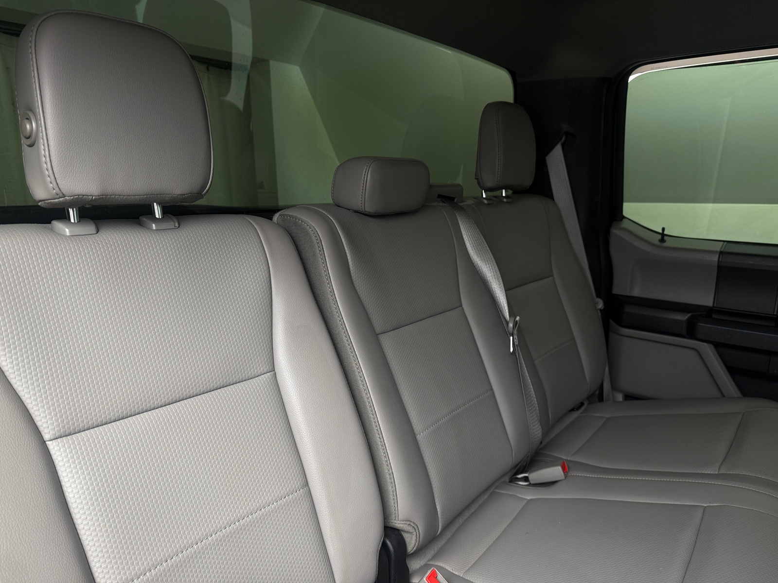 Thumbnail: 2018 Ford Econoline - 6
