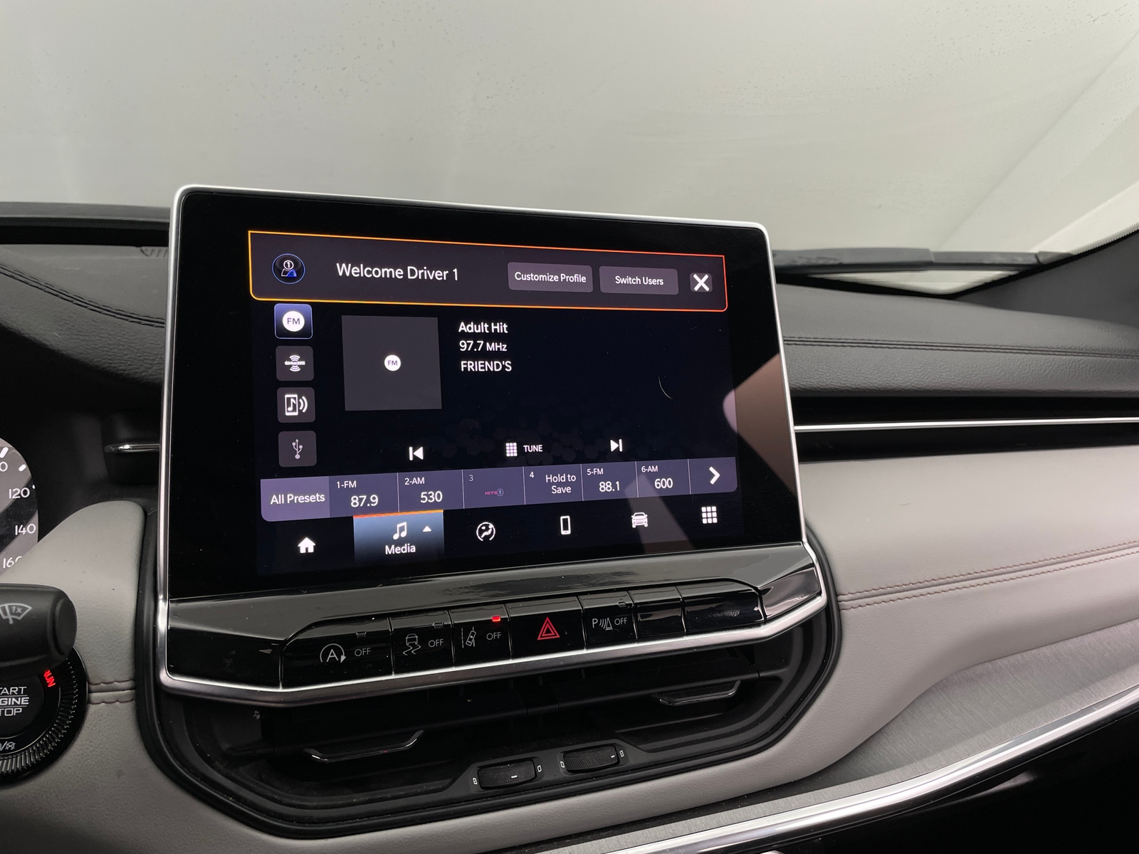 Thumbnail: 2023 Jeep Compass - 3