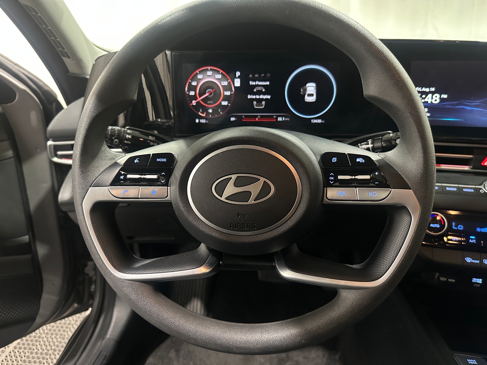 Thumbnail: 2024 Hyundai Elantra - 5