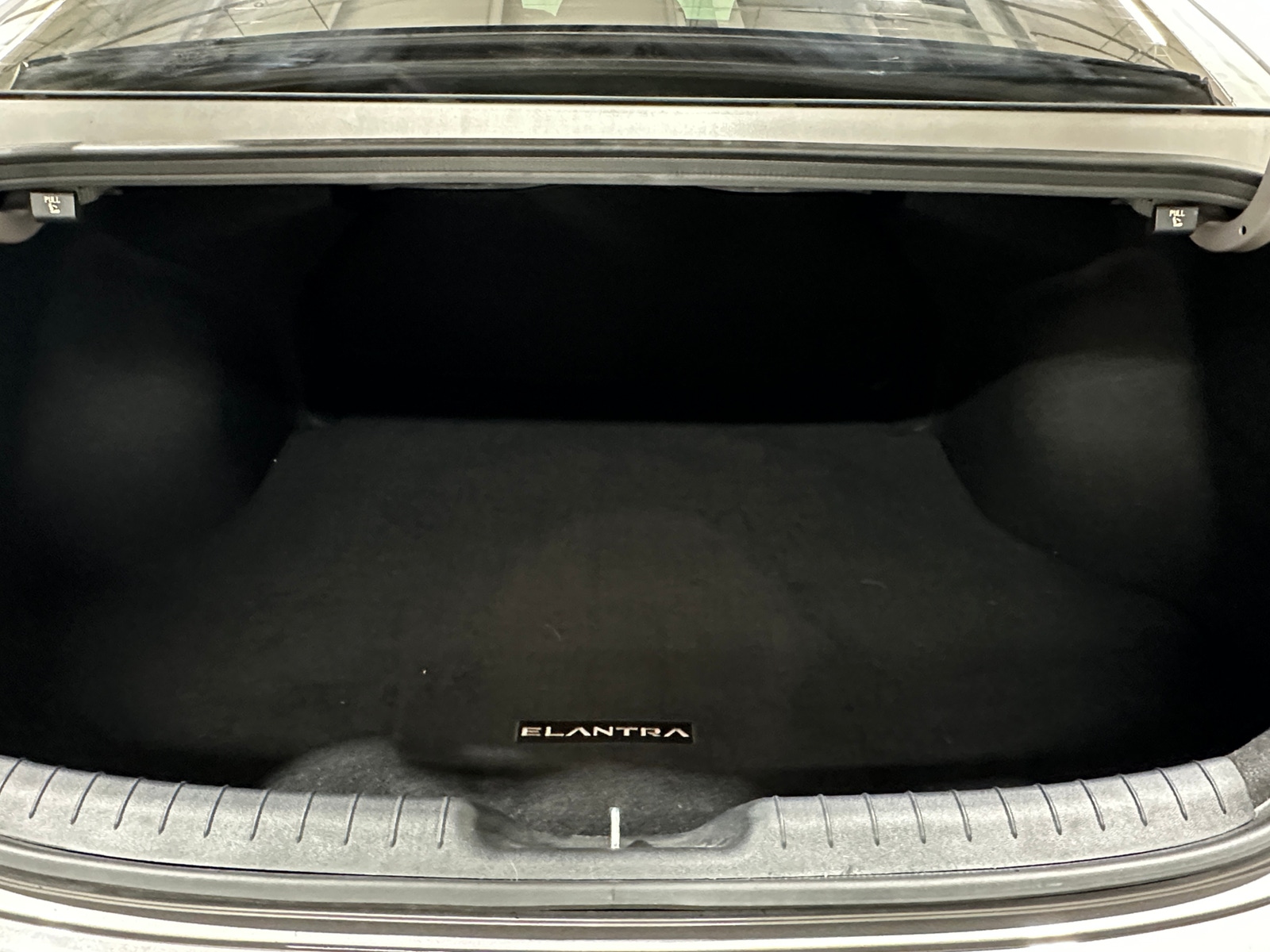 Thumbnail: 2024 Hyundai Elantra - 7