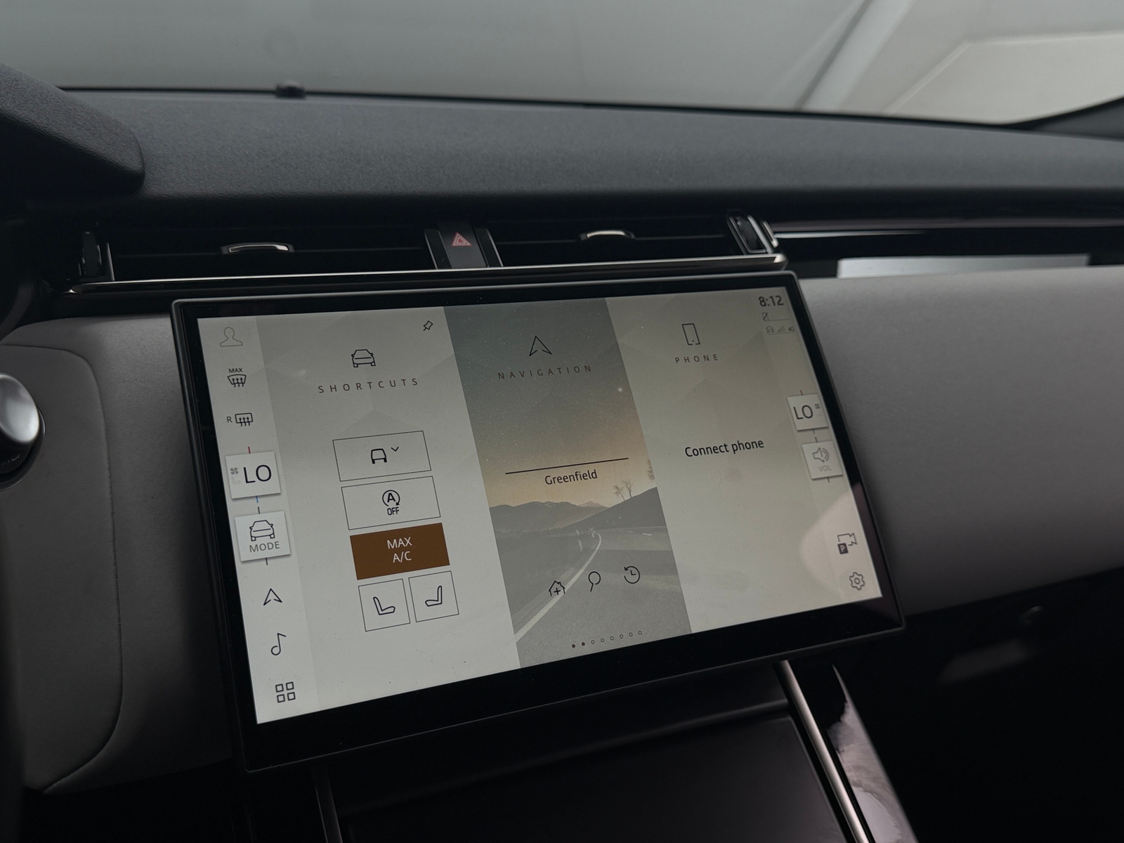 Thumbnail: 2024 Land Rover Range Rover Velar - 3