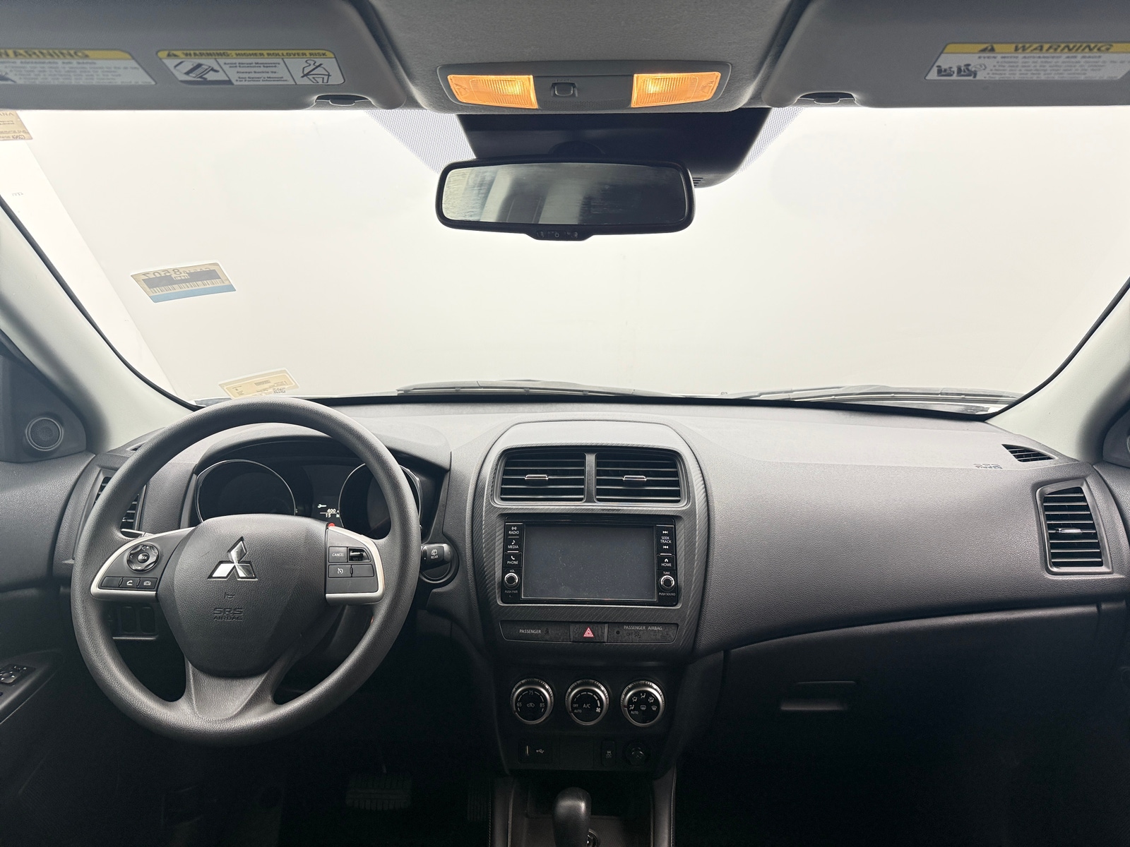 Thumbnail: 2024 Mitsubishi Outlander Sport - 3