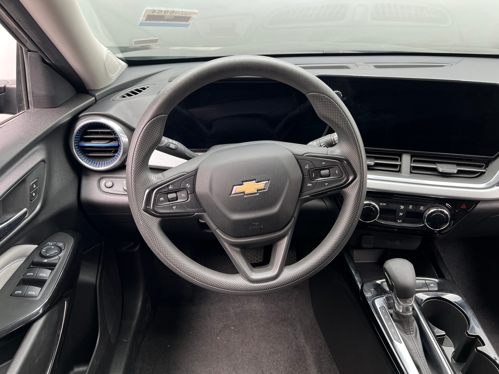 Thumbnail: 2024 Chevrolet Trax - 4