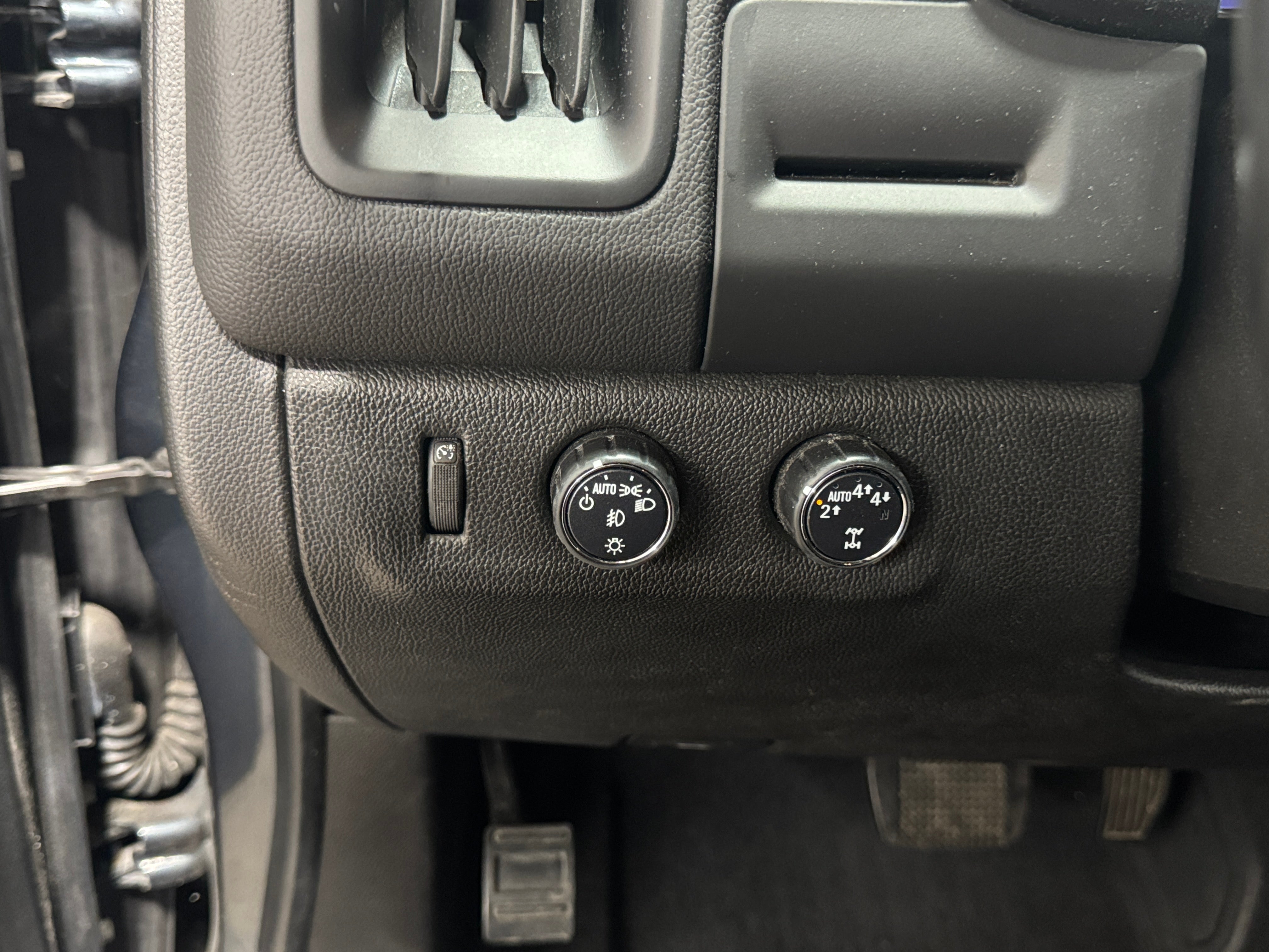 2019 Chevrolet Colorado LT - Photo 11