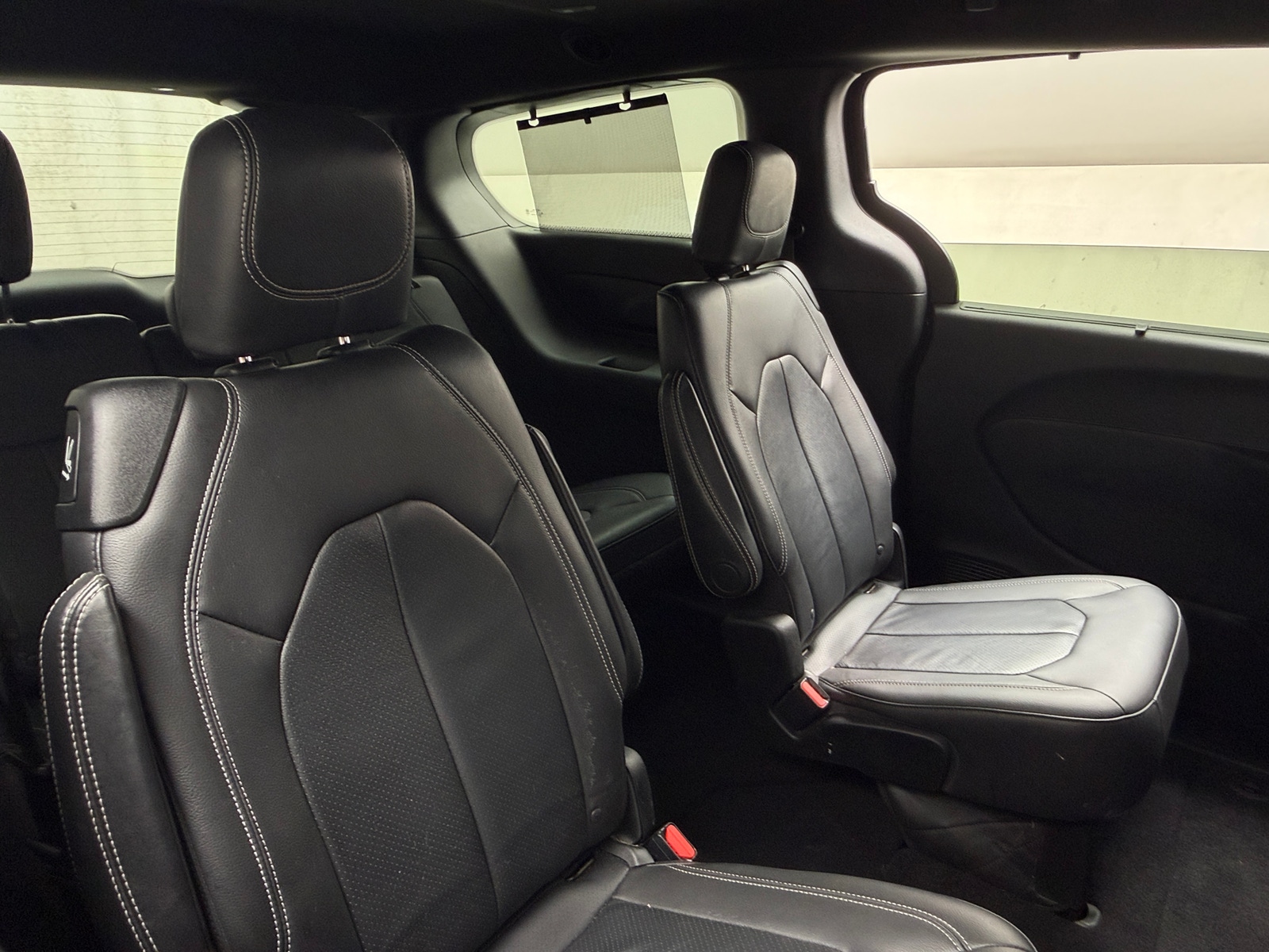 Thumbnail: 2018 Chrysler Pacifica - 5