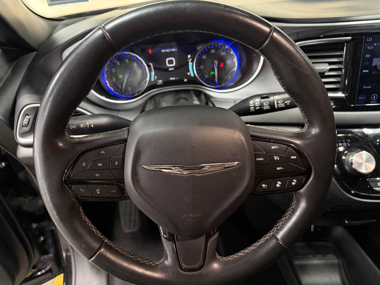Thumbnail: 2018 Chrysler Pacifica - 4