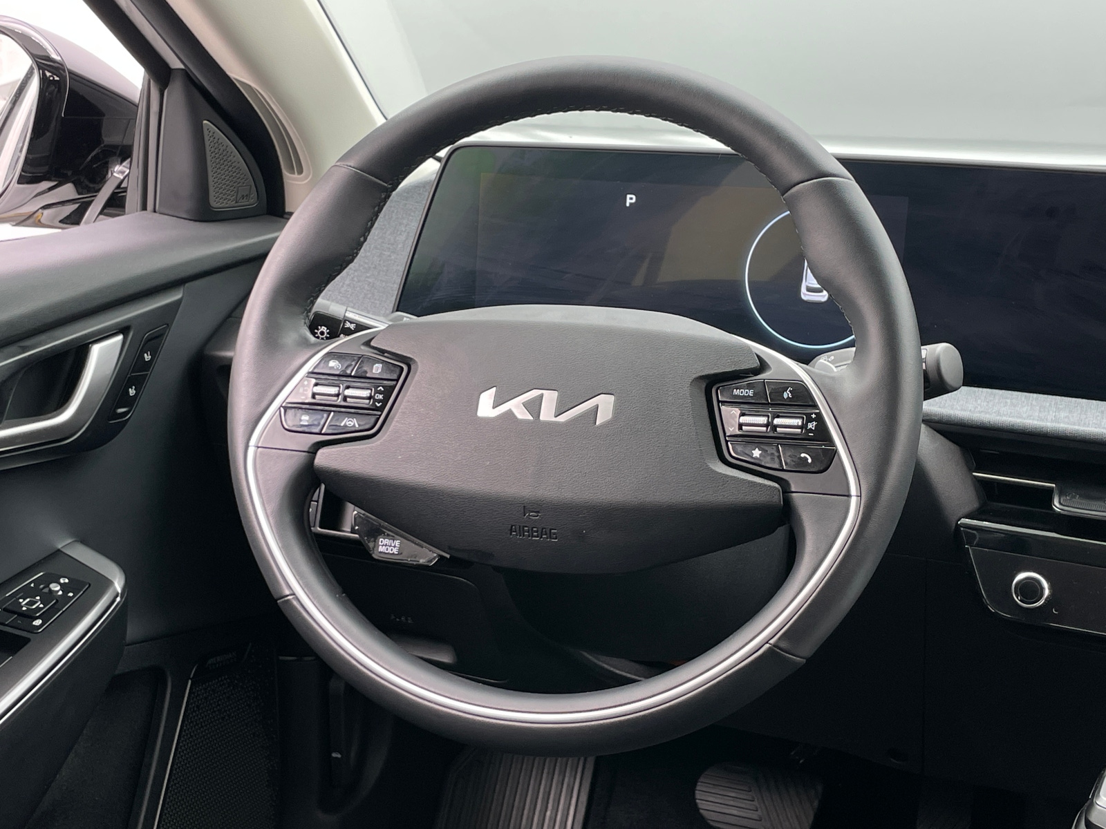 Thumbnail: 2024 Kia EV6 - 4