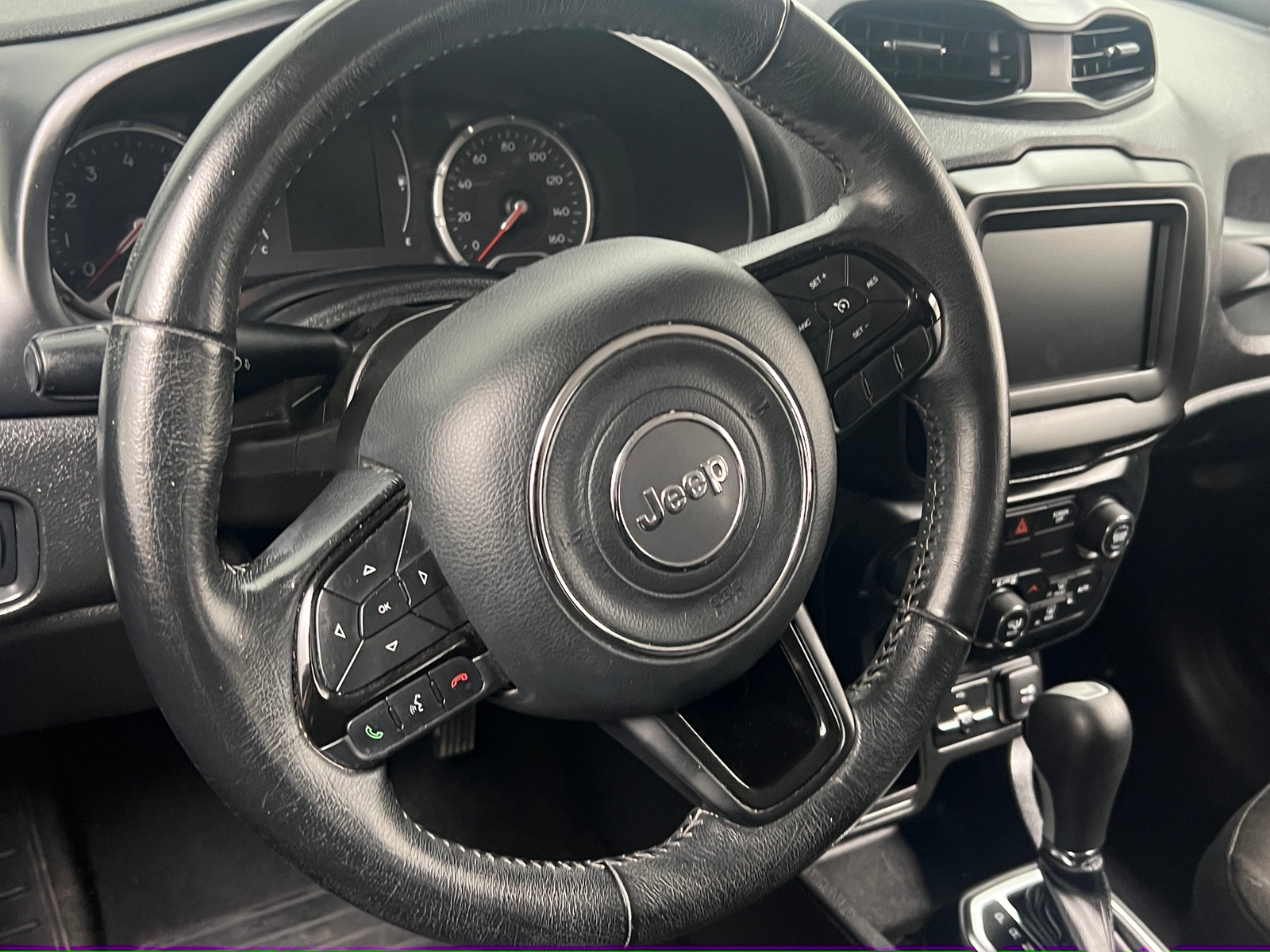 Thumbnail: 2020 Jeep Renegade - 5