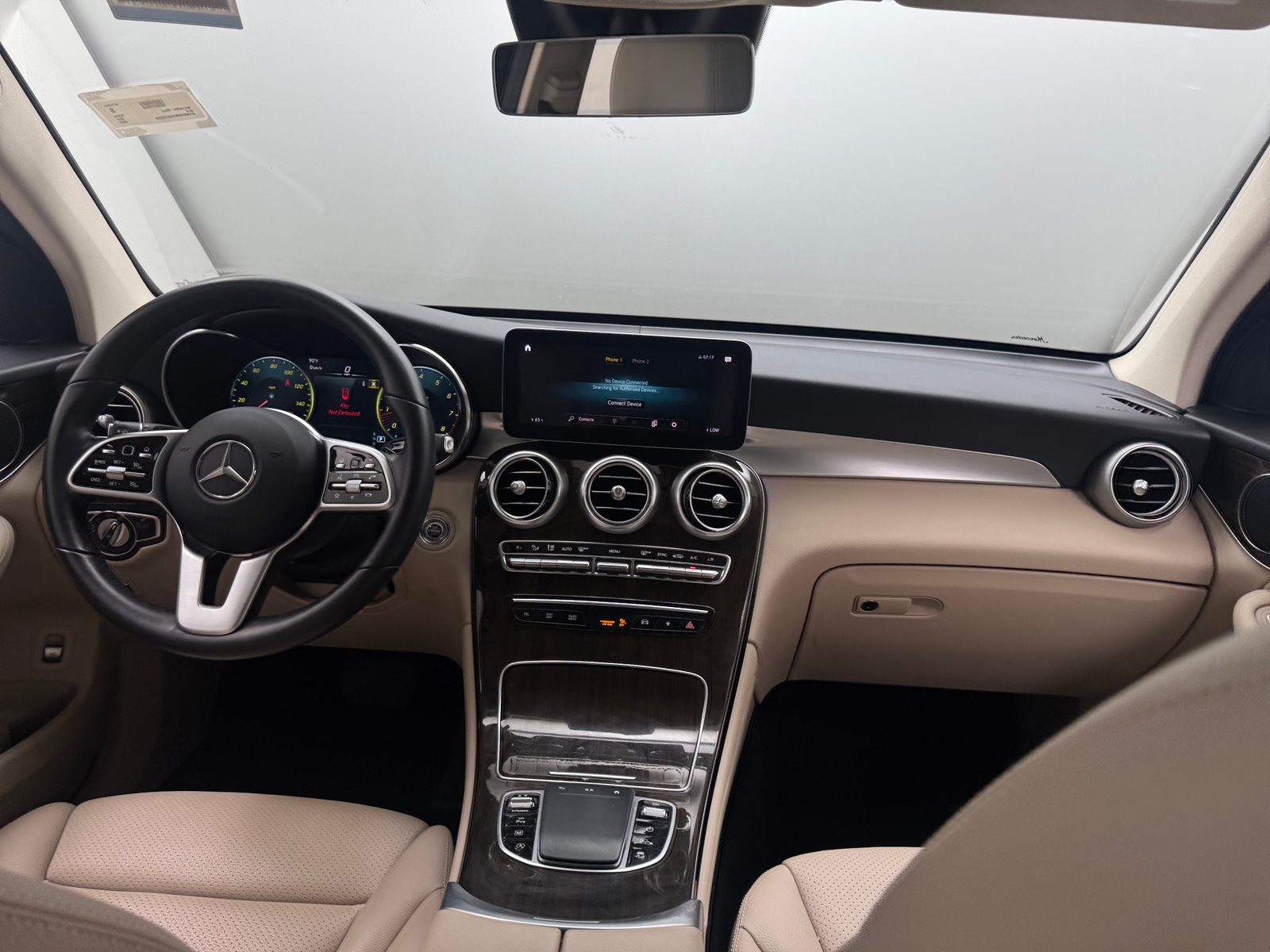 Thumbnail: 2022 Mercedes-Benz GLC - 2