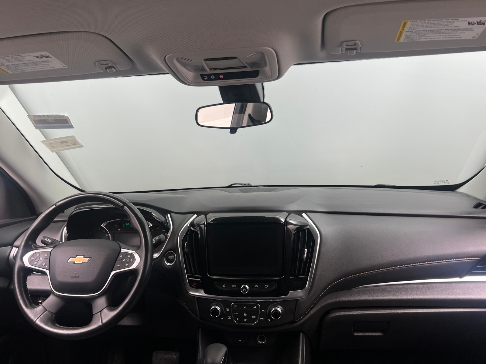 Thumbnail: 2021 Chevrolet Traverse - 3