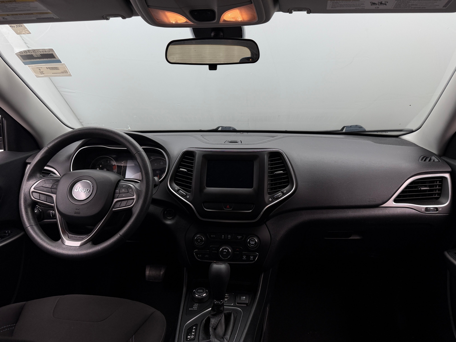 Thumbnail: 2019 Jeep Cherokee - 3