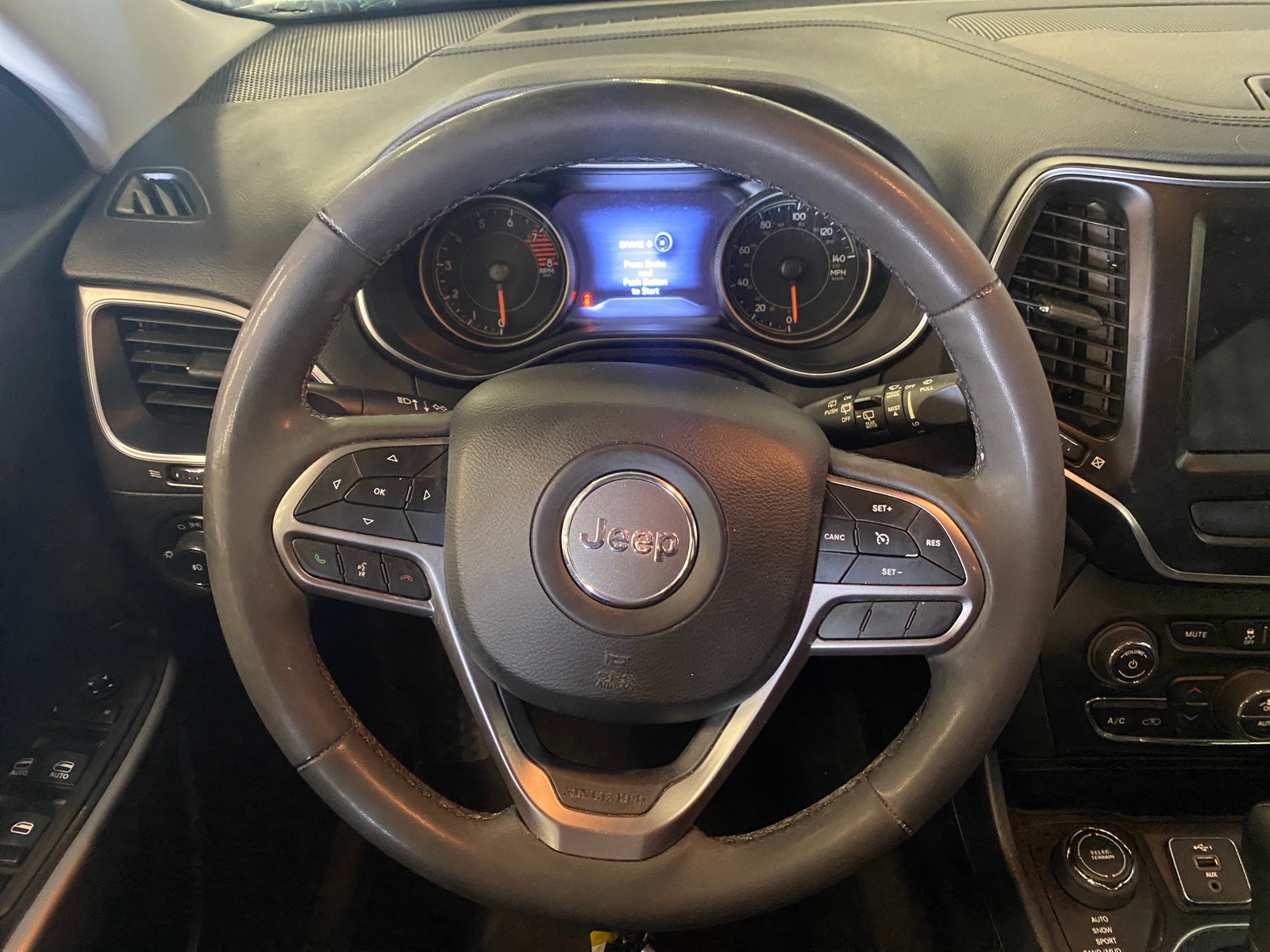 Thumbnail: 2022 Jeep Cherokee - 4