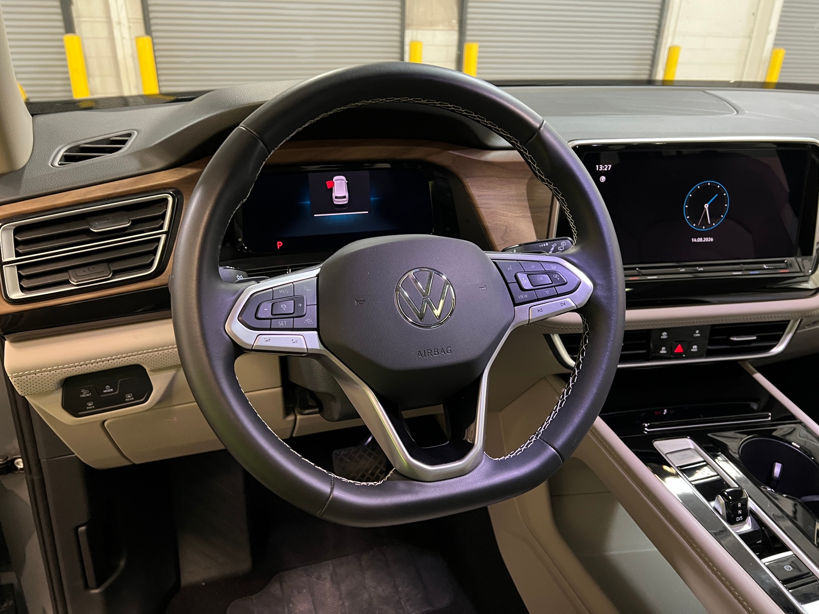 Thumbnail: 2026 Volkswagen Atlas - 4