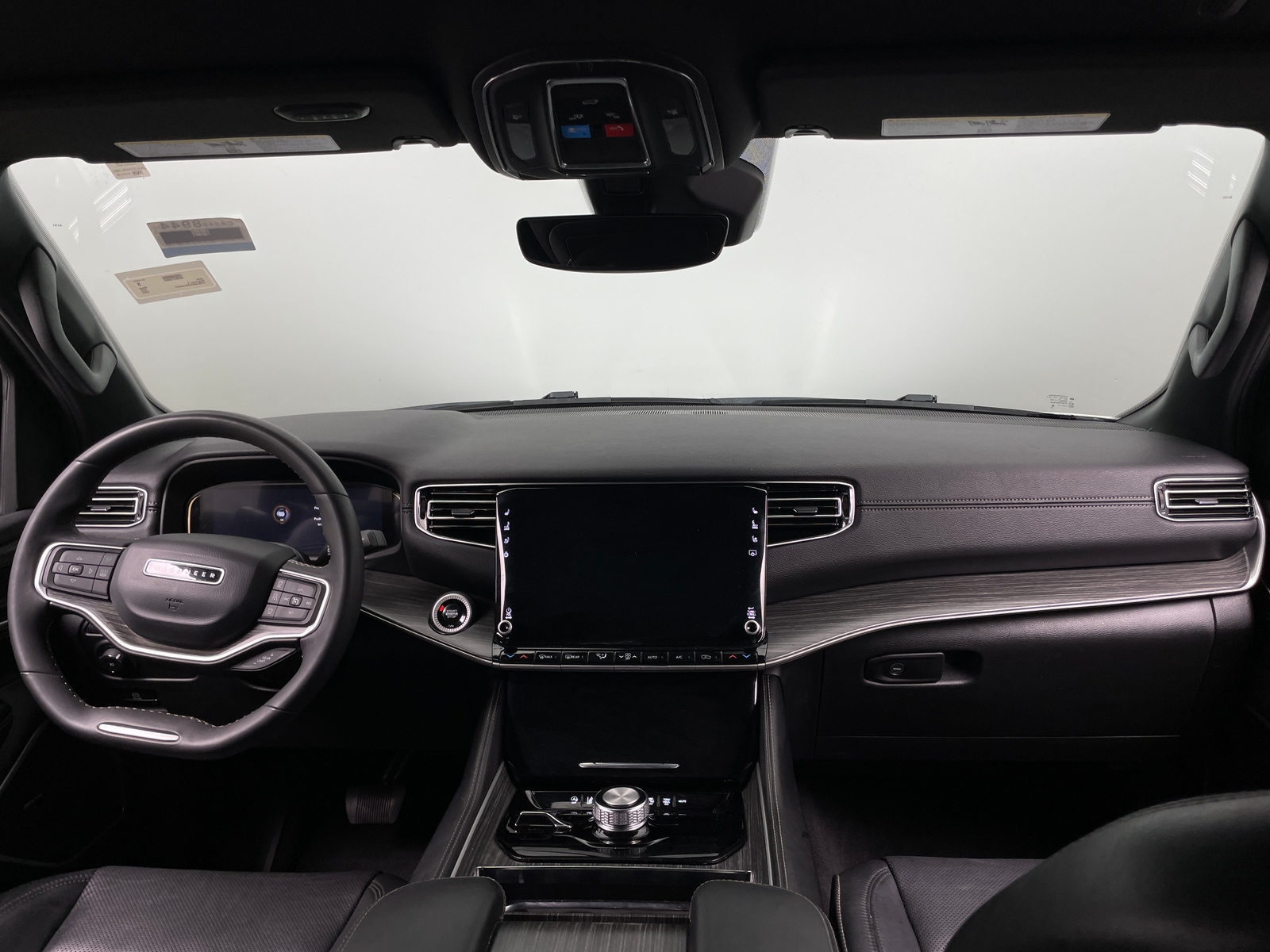 Thumbnail: 2024 Jeep Wagoneer - 2