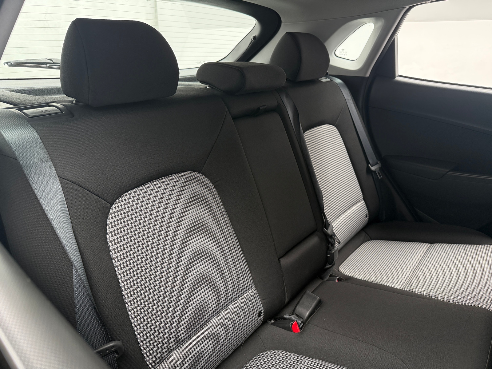 Thumbnail: 2020 Hyundai Kona - 6