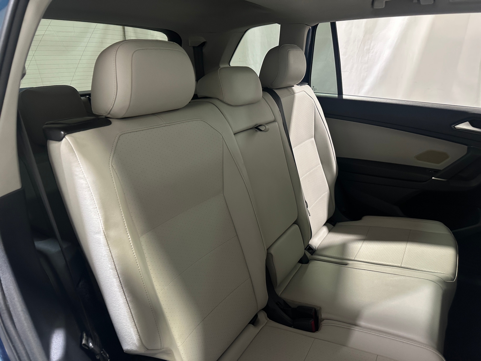 Thumbnail: 2018 Volkswagen Tiguan - 6