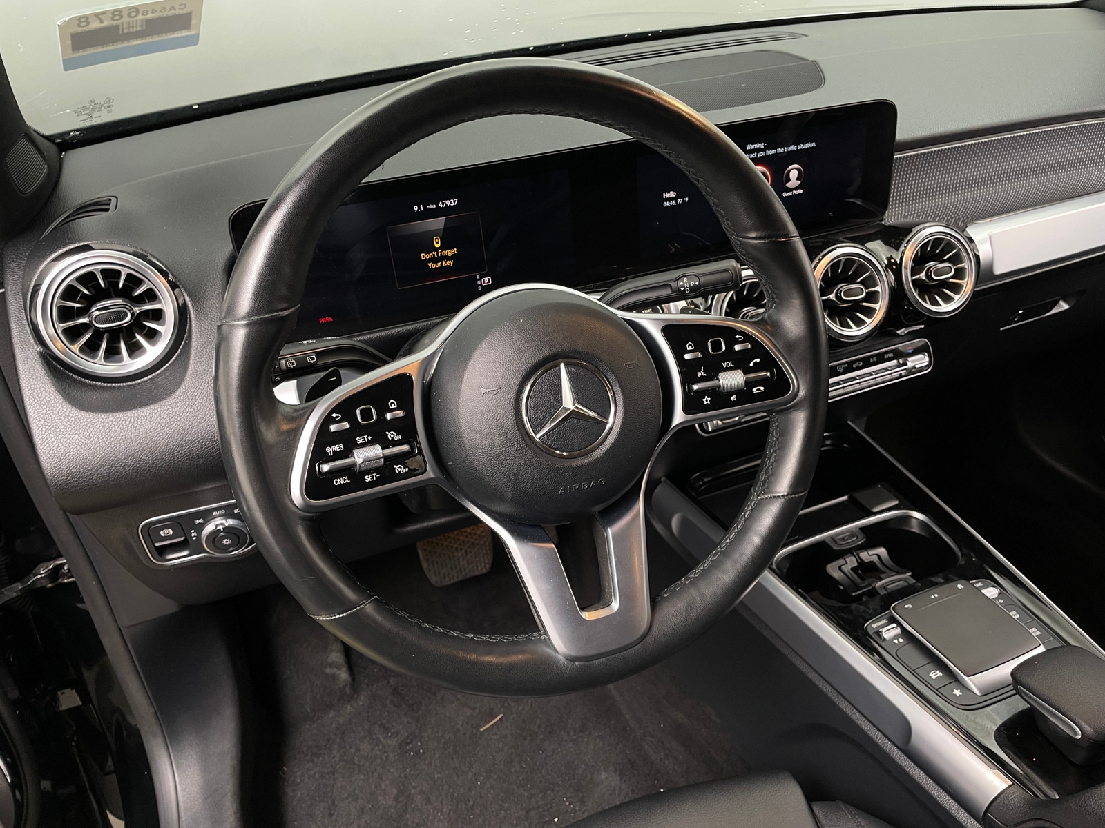 Thumbnail: 2022 Mercedes-Benz GLB - 4