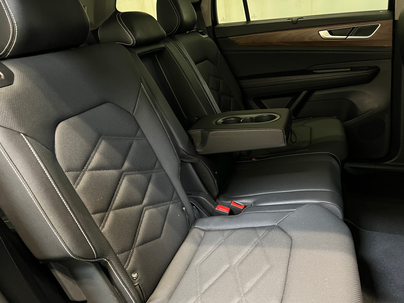 Thumbnail: 2026 Volkswagen Atlas - 5