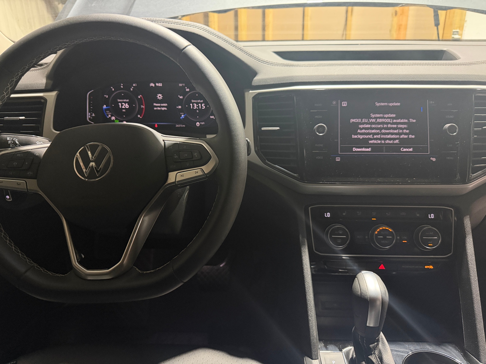 Thumbnail: 2023 Volkswagen Atlas - 3
