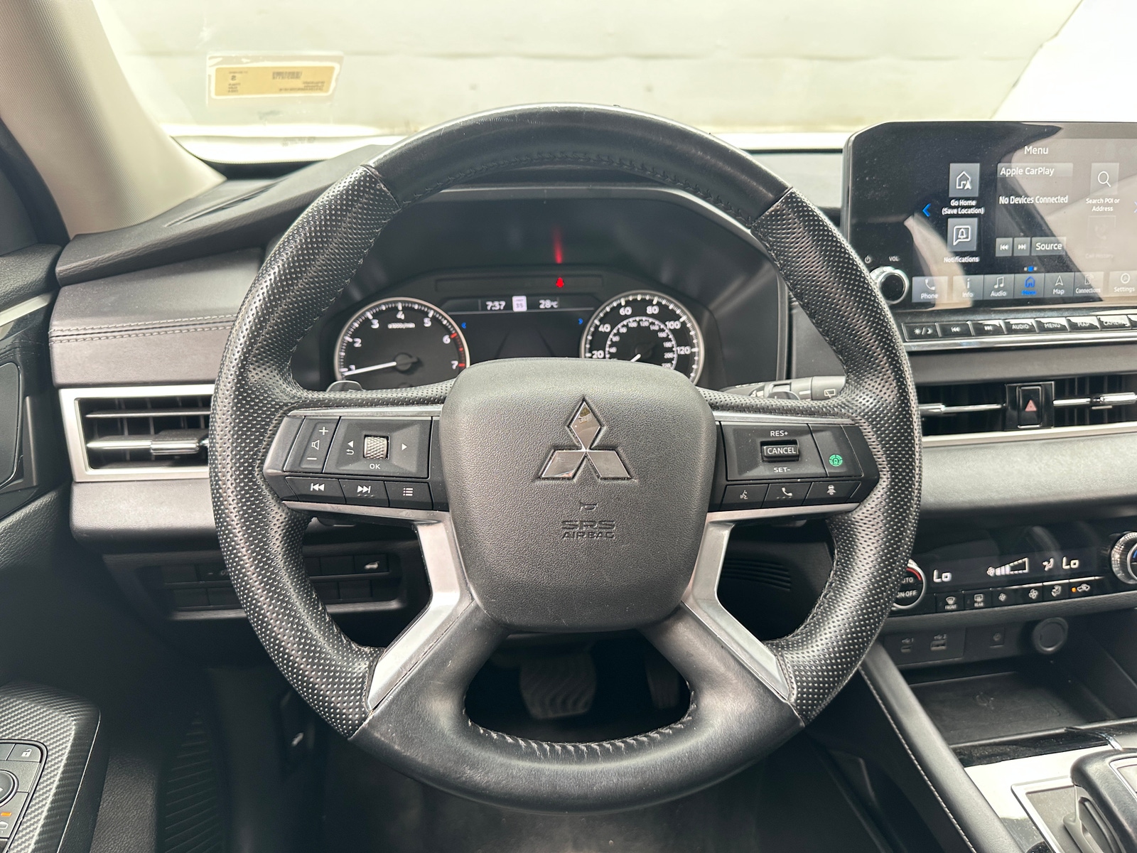 Thumbnail: 2024 Mitsubishi Outlander - 4