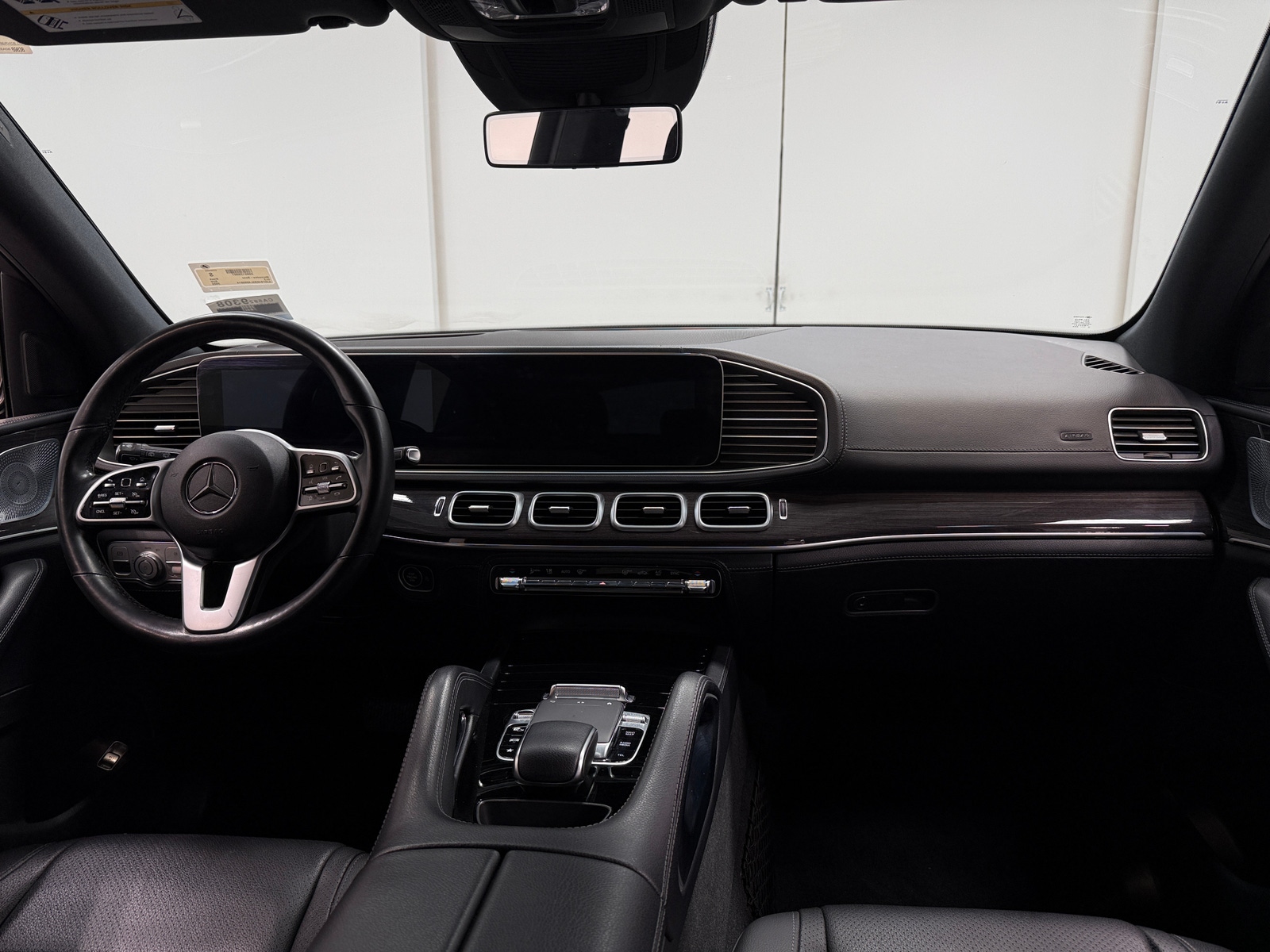 Thumbnail: 2020 Mercedes-Benz GLE - 2