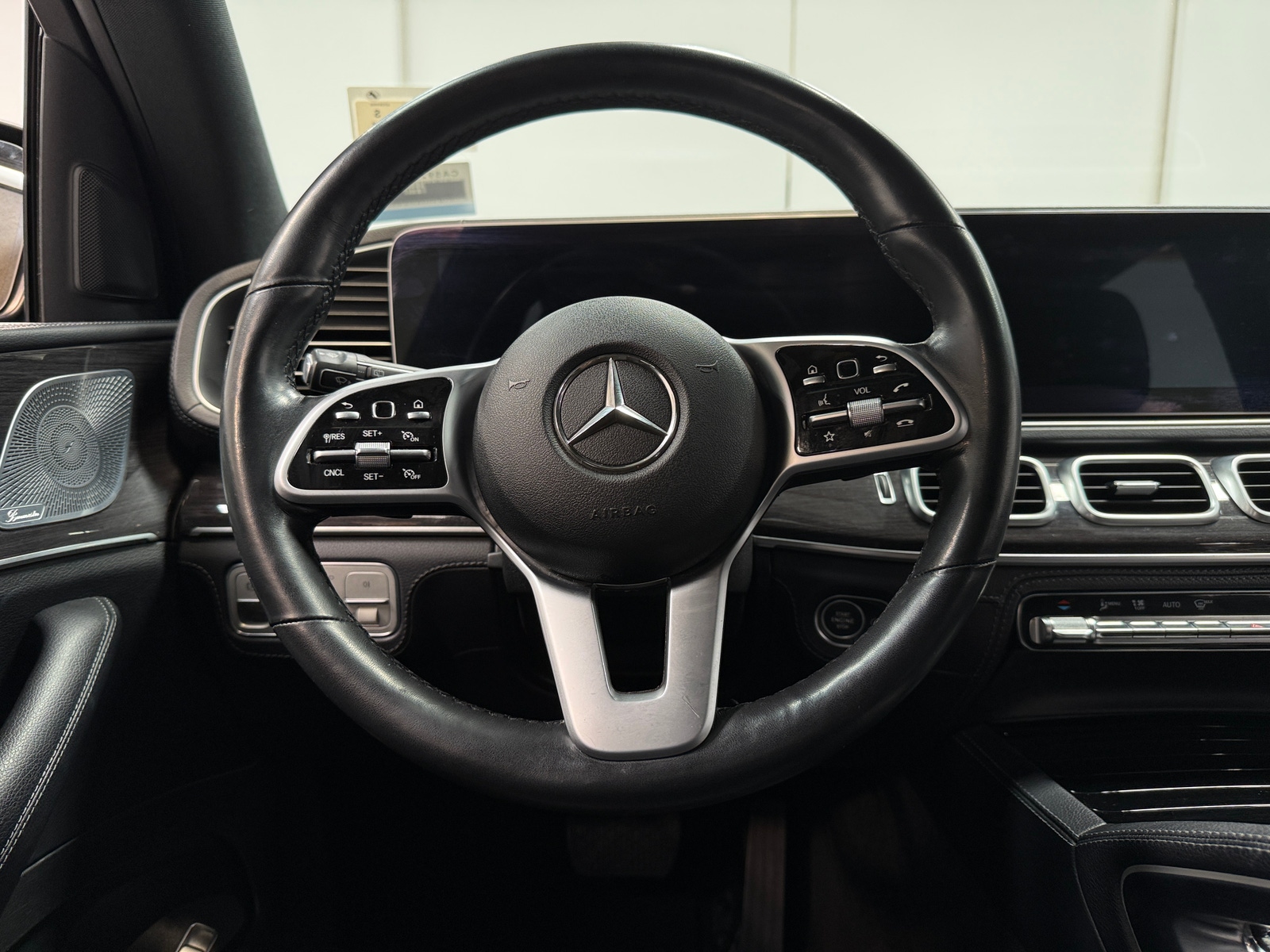 Thumbnail: 2020 Mercedes-Benz GLE - 4