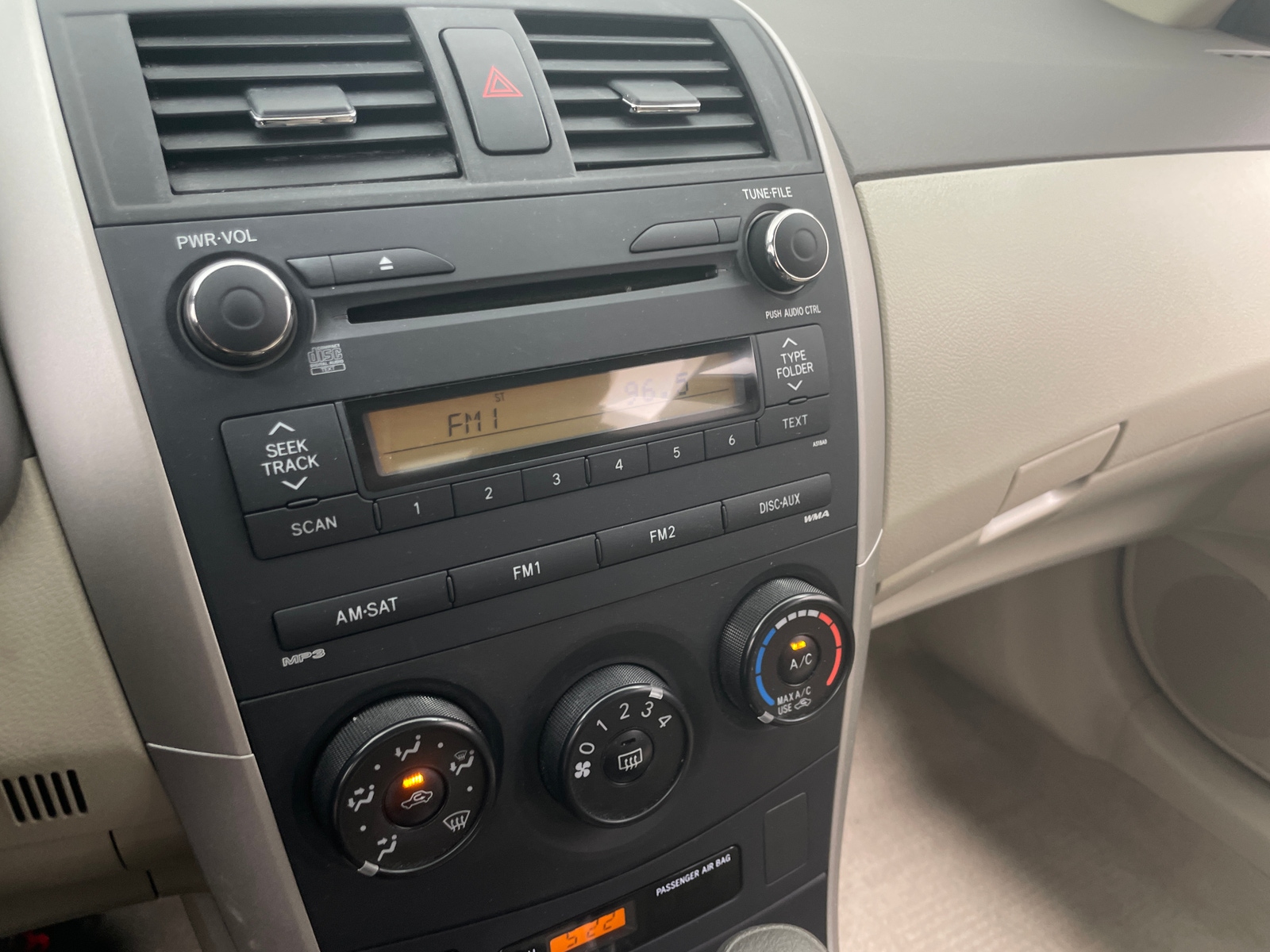 Thumbnail: 2010 Toyota Corolla - 4