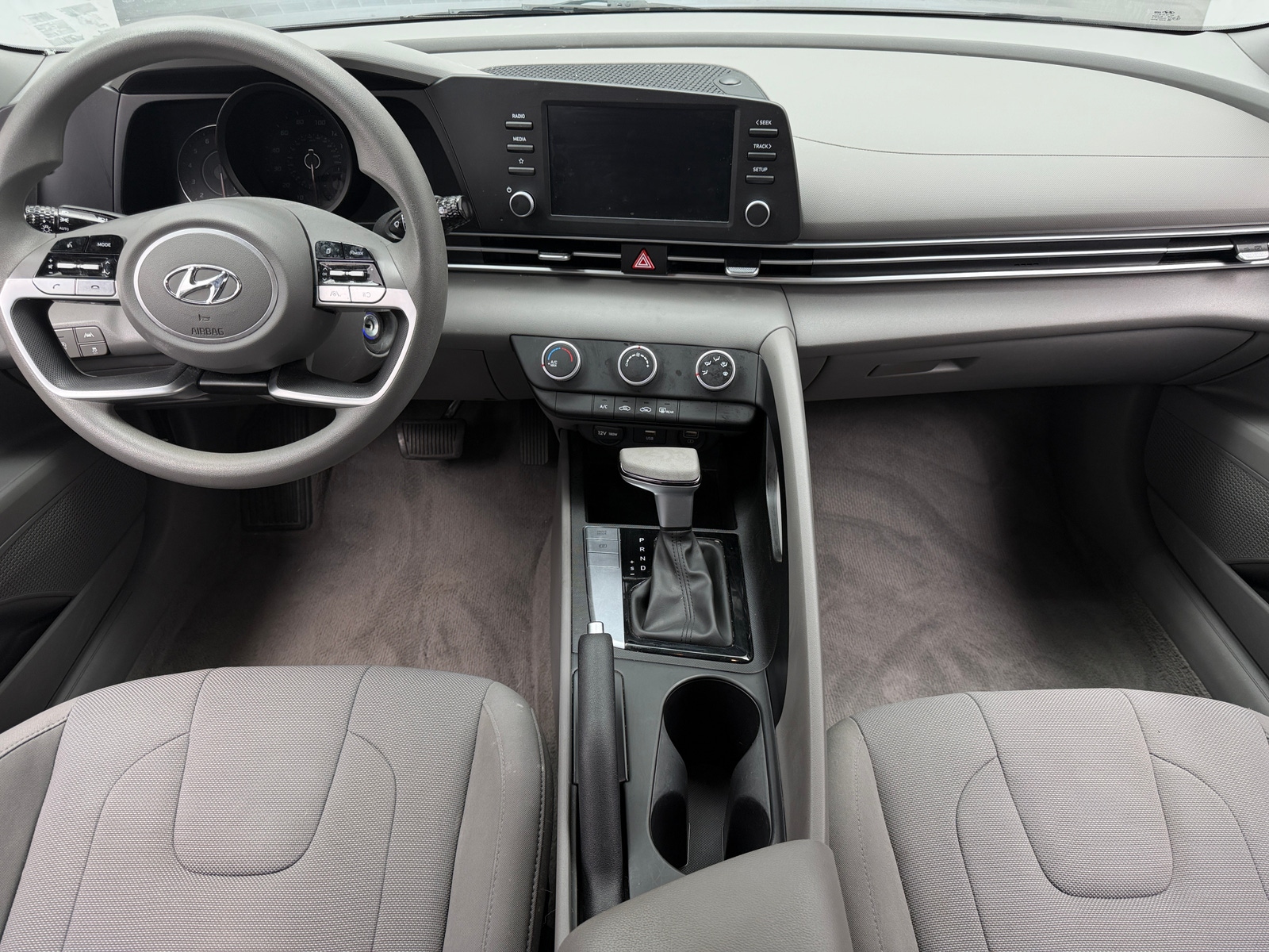 Thumbnail: 2023 Hyundai Elantra - 3