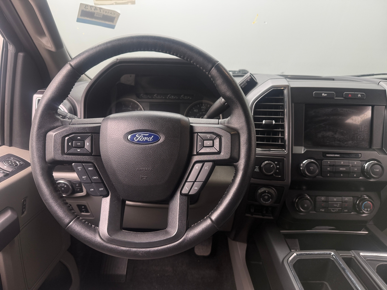 Thumbnail: 2019 Ford Econoline - 5