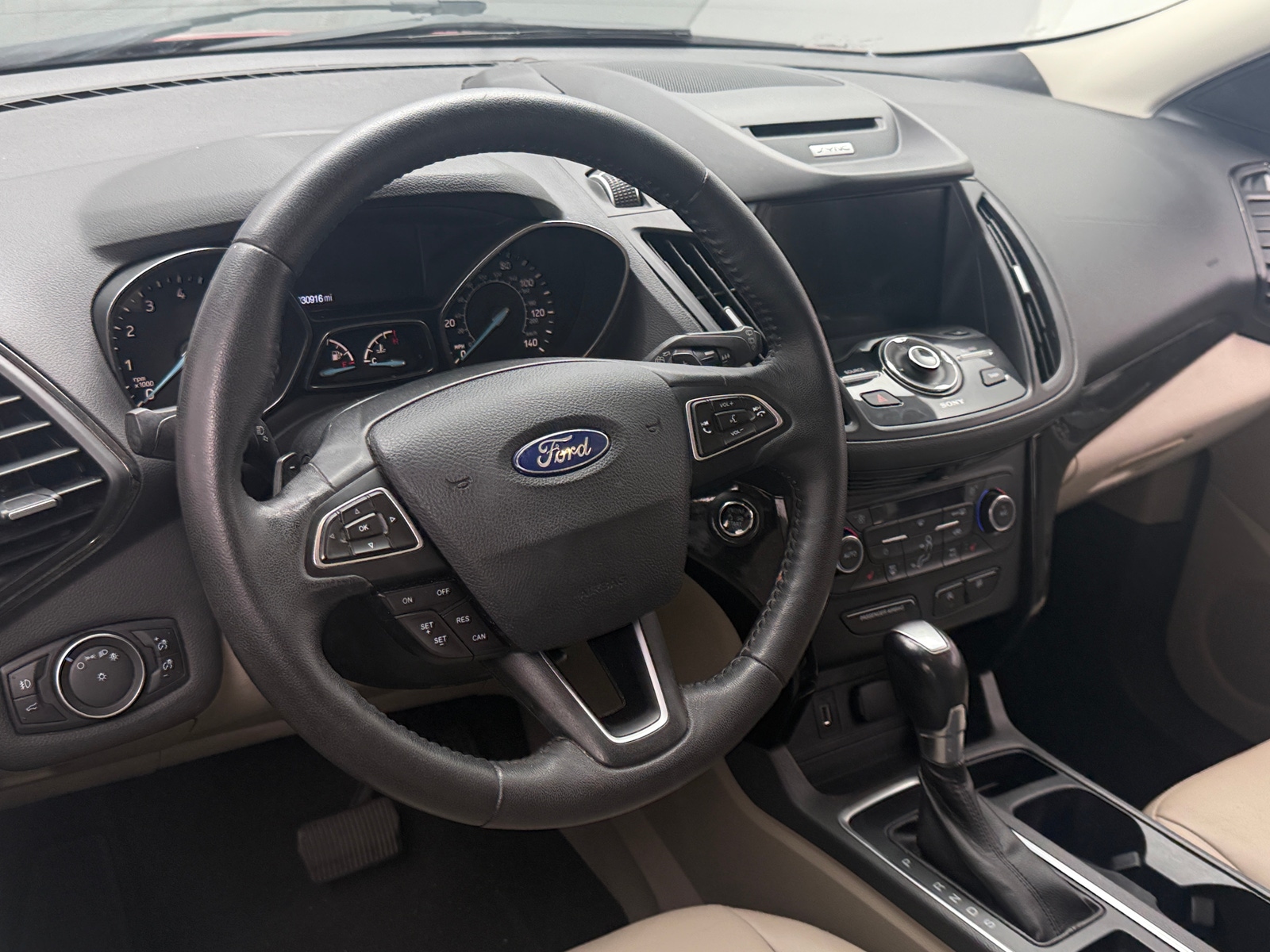 Thumbnail: 2017 Ford Escape - 4