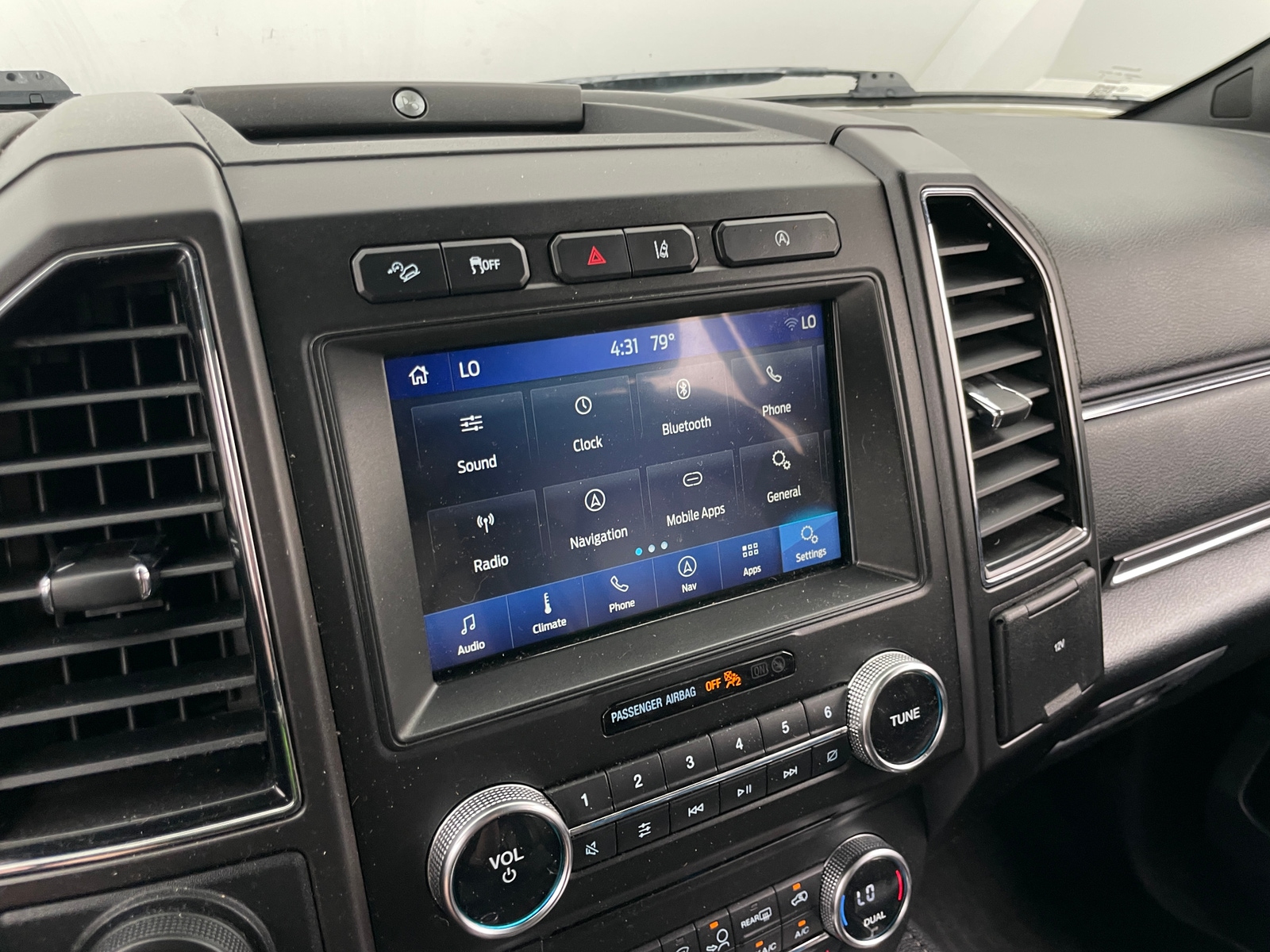 Thumbnail: 2018 Ford Expedition - 3